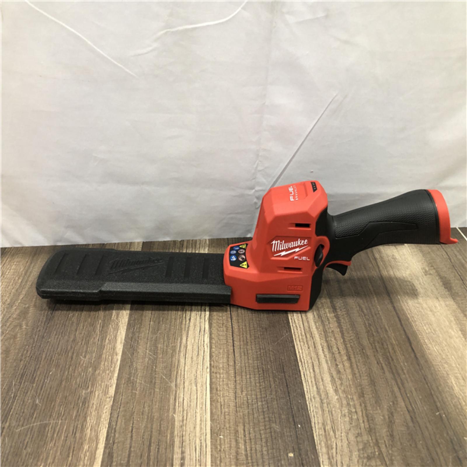 AS-IS Milwaukee FUEL 8 in. 12V Lithium-Ion Brushless Cordless Hedge Trimmer Kit