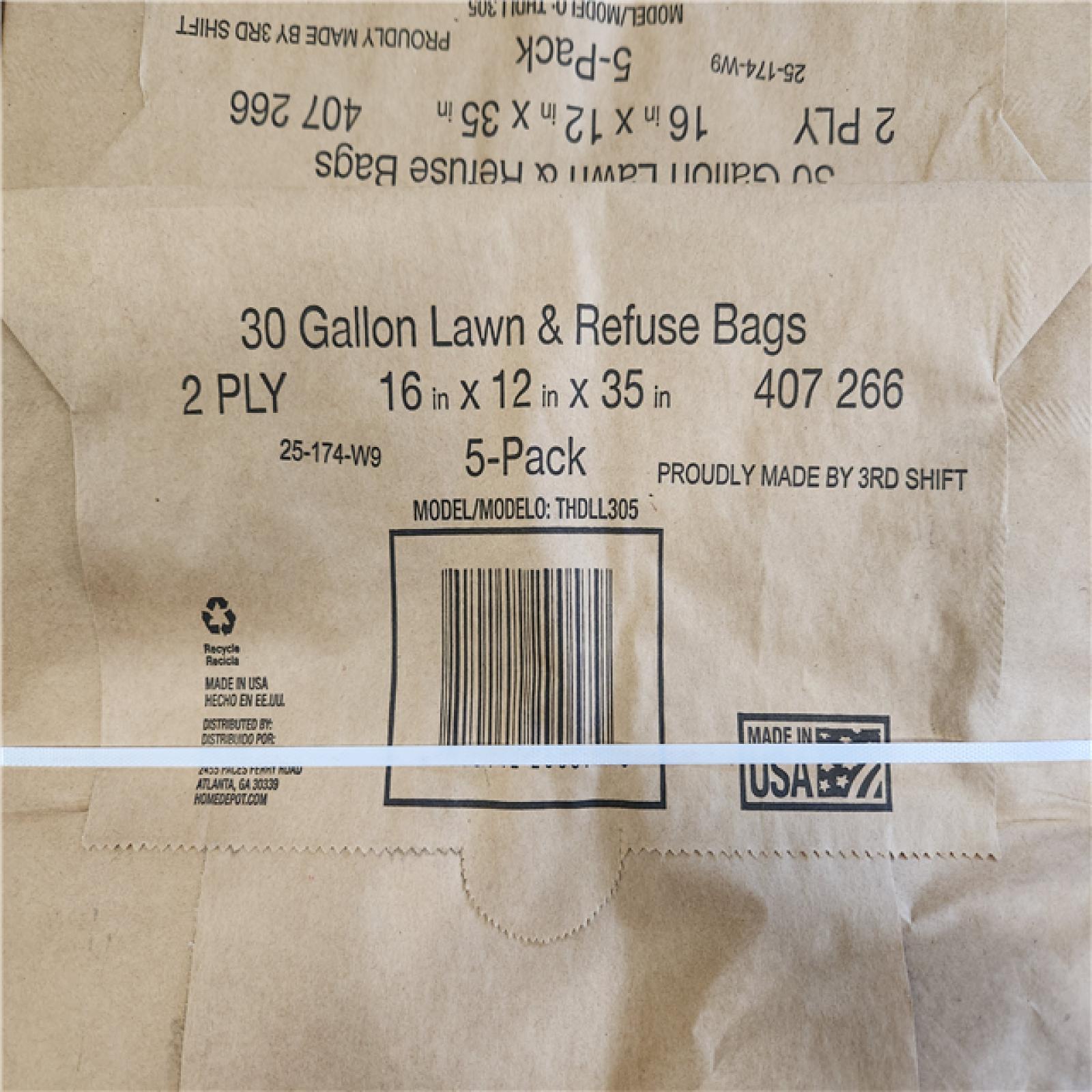 Phoenix NEW The Home Depot 30 Gal. Paper Lawn and Leaf Bags Pallet