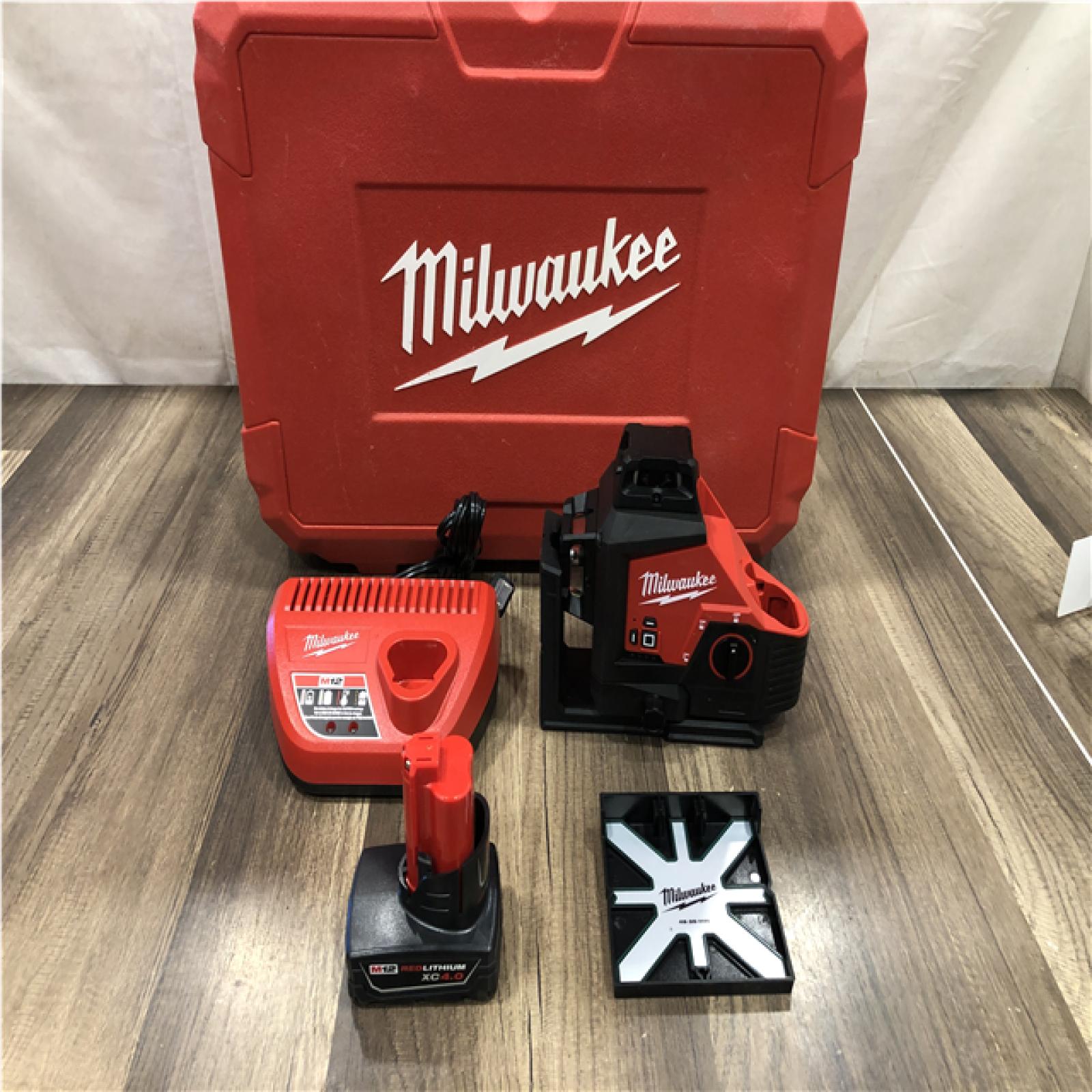 AS-IS Milwaukee 12-Volt Lithium-Ion Cordless Green 250 ft. 3-Plane Laser Level Kit