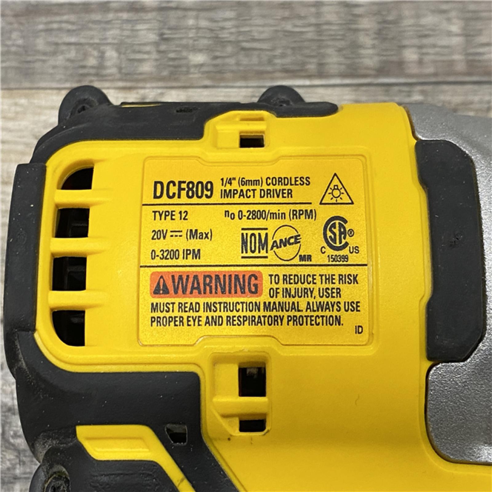AS-IS DEWALT Atomic 20V Max Lithium-Ion Brushless Cordless Compact 1/4 in. Impact Driver Kit
