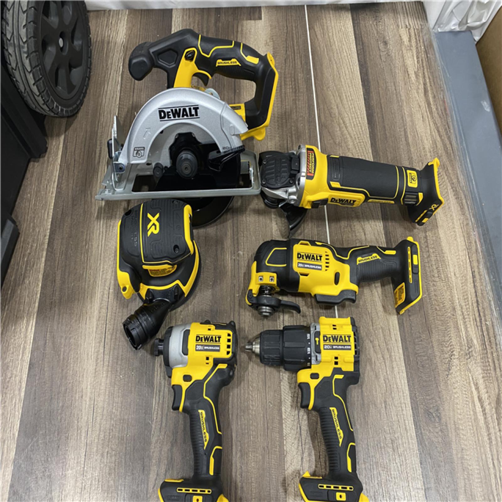 AS-IS  Dewalt 20-Volt MAX ToughSystem Lithium-Ion 6-Tool Cordless Combo Kit