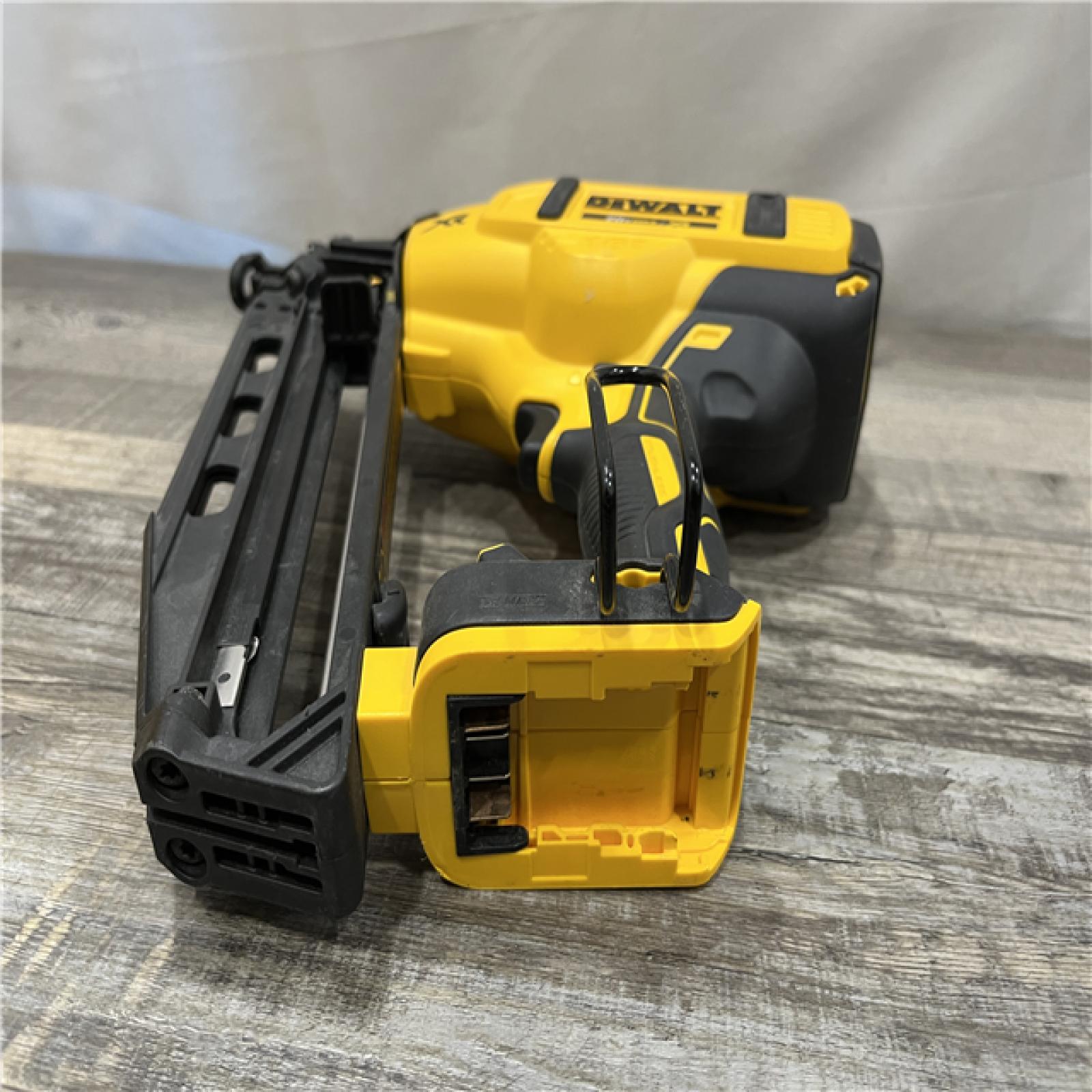 AS-IS DEWALT 20V MAX XR Lithium-Ion Electric Cordless 16-Gauge Angled Finishing Nailer (Tool Only)