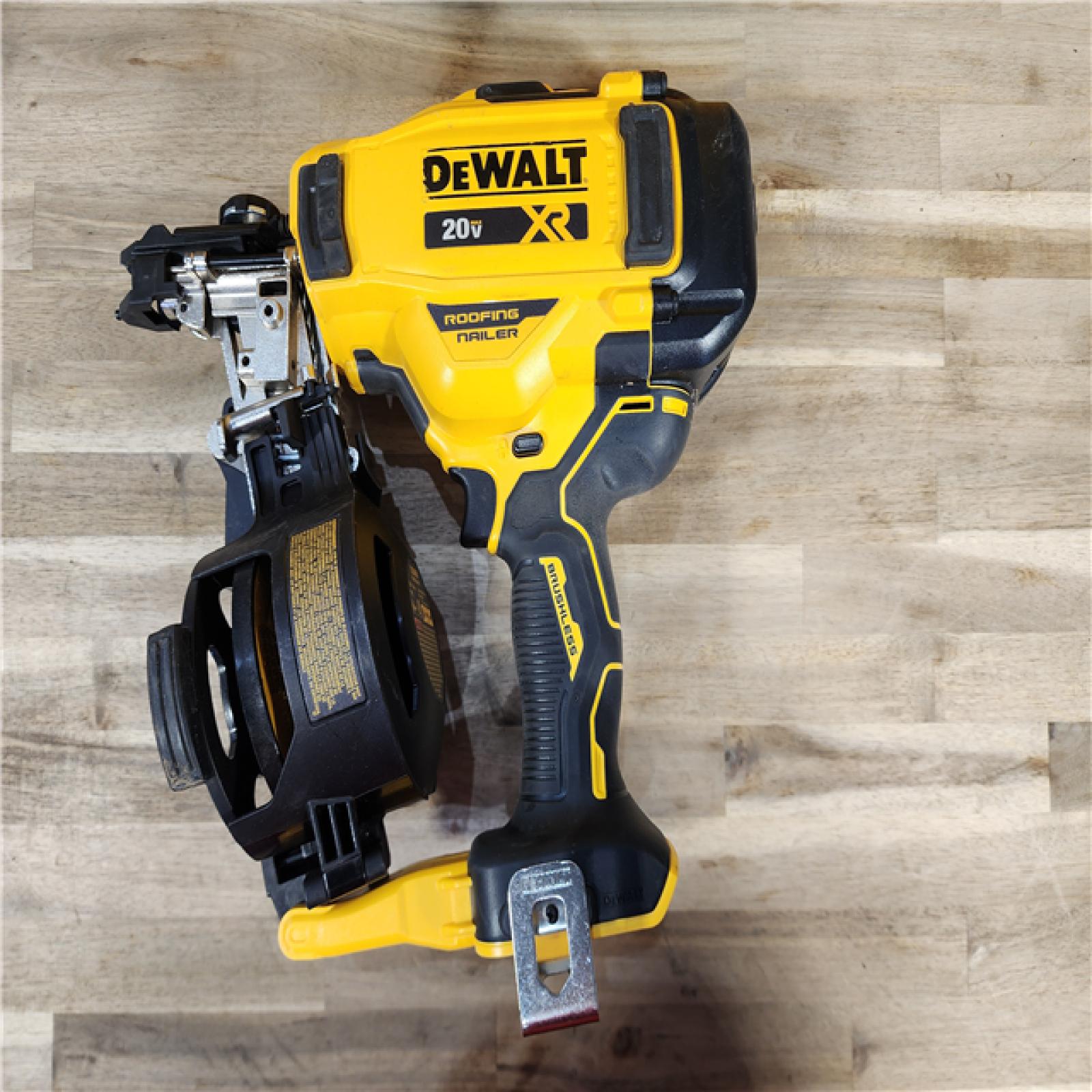 HOUSTON LOCATION - AS-IS DeWalt DCN45RNB 20V Max 15 Degree Cordless Coil Roofing Nailer (Tool Only)