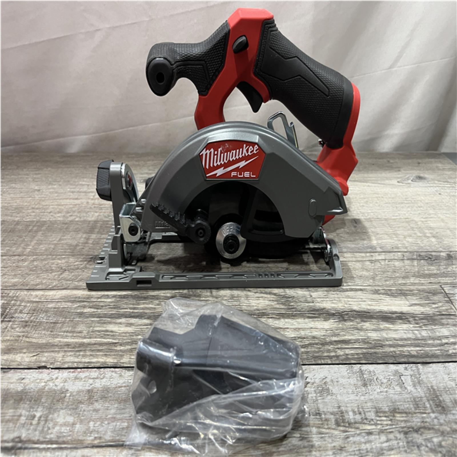 AS-IS Milwaukee FUEL 12V Lithium-Ion Brushless 5-3/8 in. Cordless Circular Saw (Tool-Only)