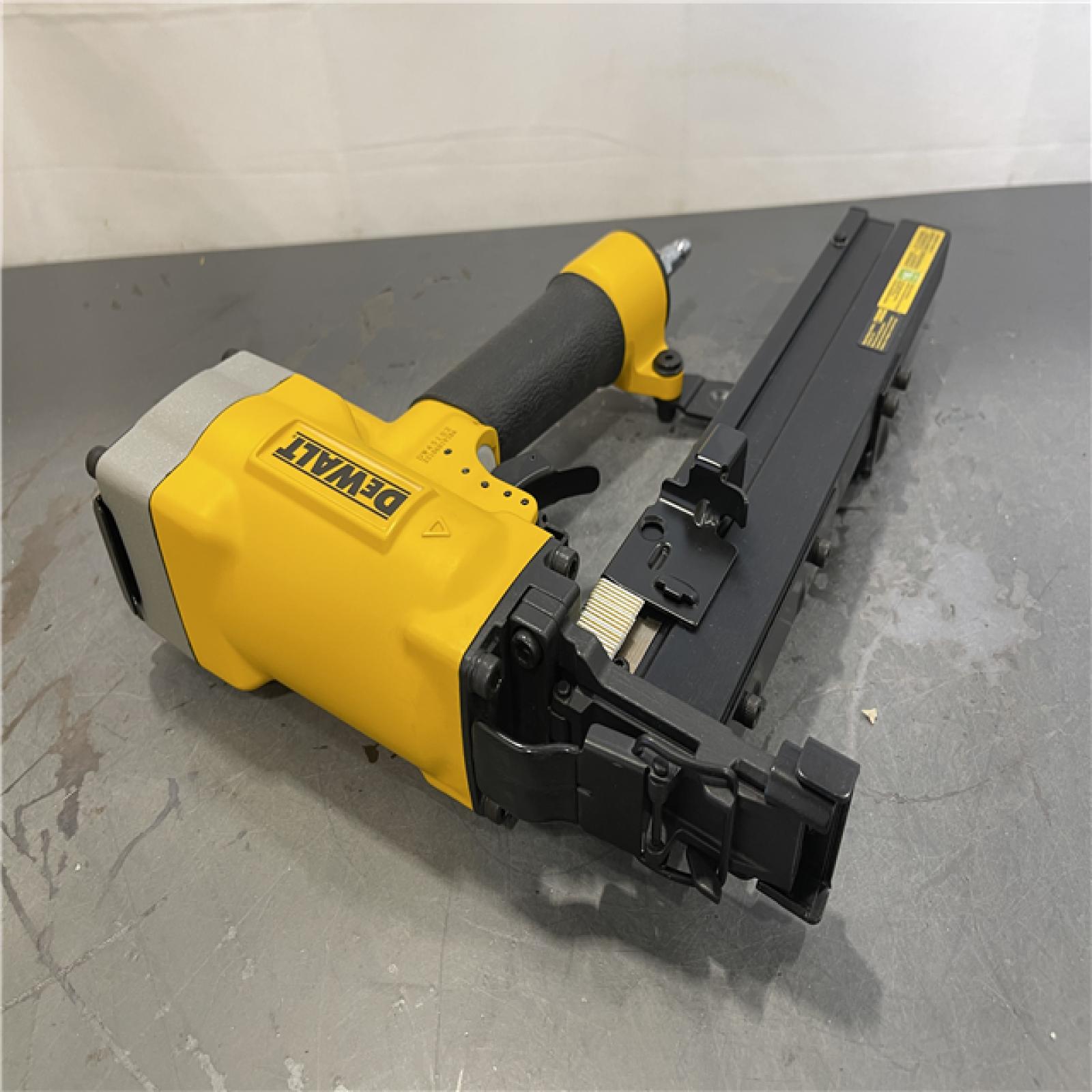 AS-IS - DeWalt Pneumatic 16-Gauge 1 in. Crown Lathing Stapler