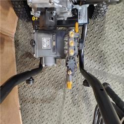 HOUSTON LOCATION - AS-IS DEWALT 3600 PSI 2.5 GPM Gas Cold Water Professional Pressure Washer with HONDA GX200 Engine