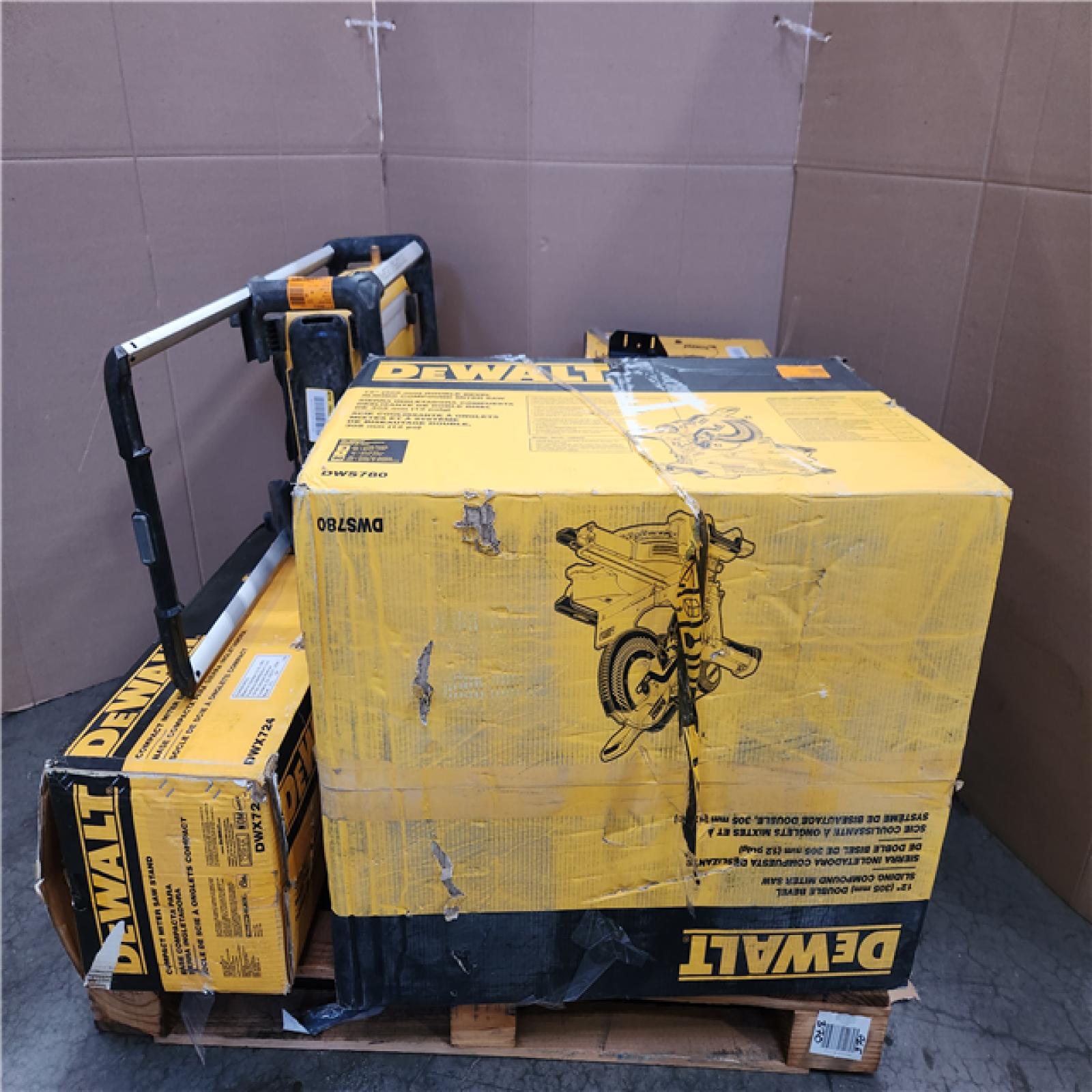 PHOENIX AS-IS TOOL PALLET