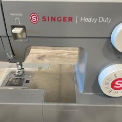 AS-IS SINGER Heavy Duty 44S Sewing Machine