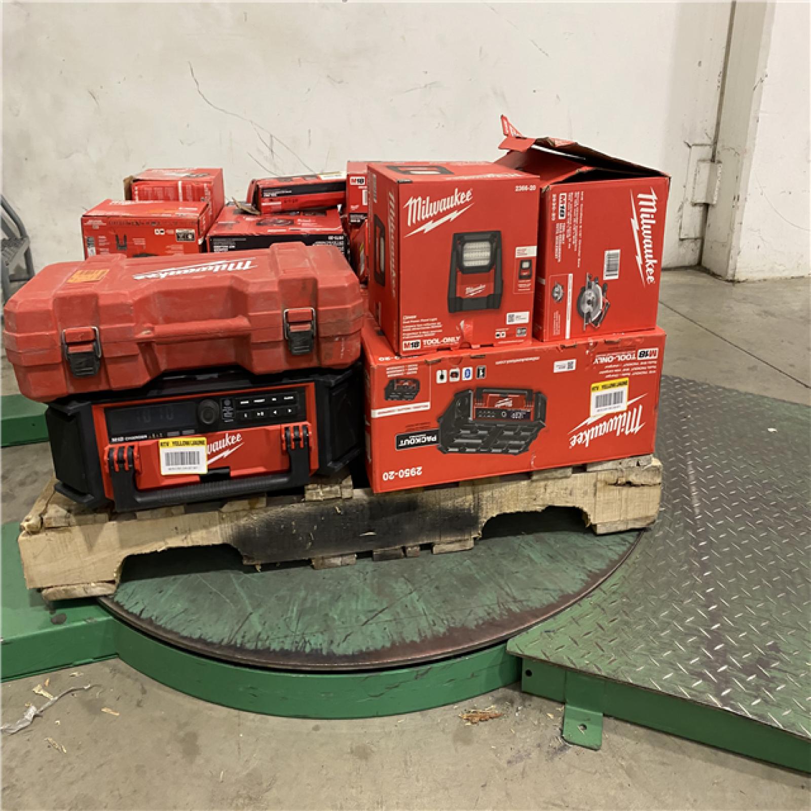 Dallas Location - As-Is MILWAUKEE Tool Pallet