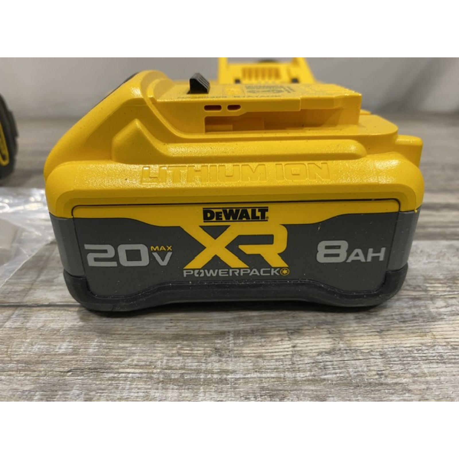 AS-IS DEWALT Atomic 20V Max Lithium-Ion Brushless Cordless Compact 1/4 in. Impact Driver Kit