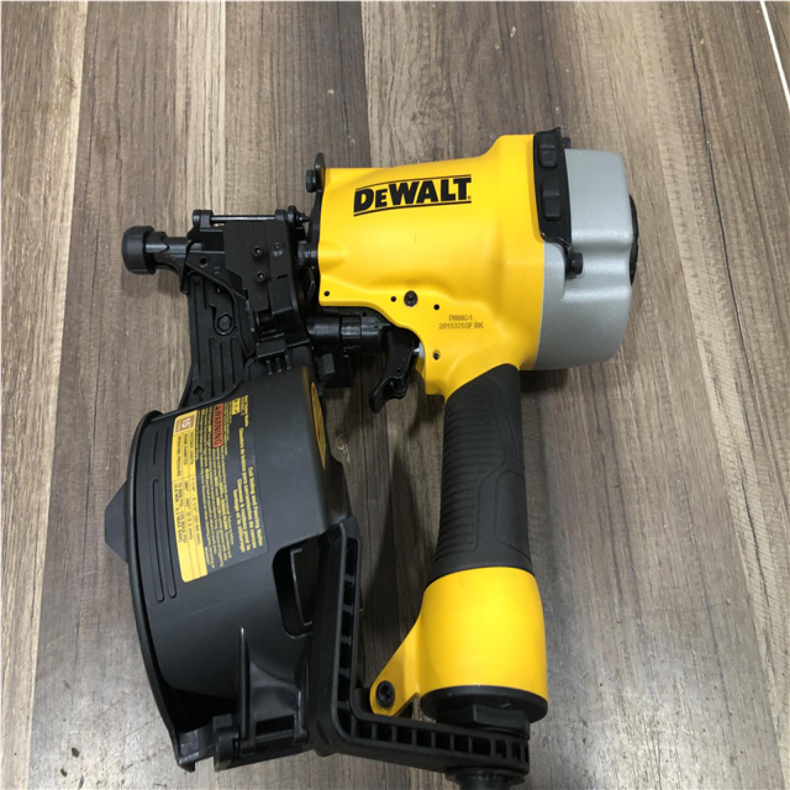 AS-IS DeWalt DW66C-1 15 Degree 2-1/2 in. Coil Siding Nailer (Tool-Only)