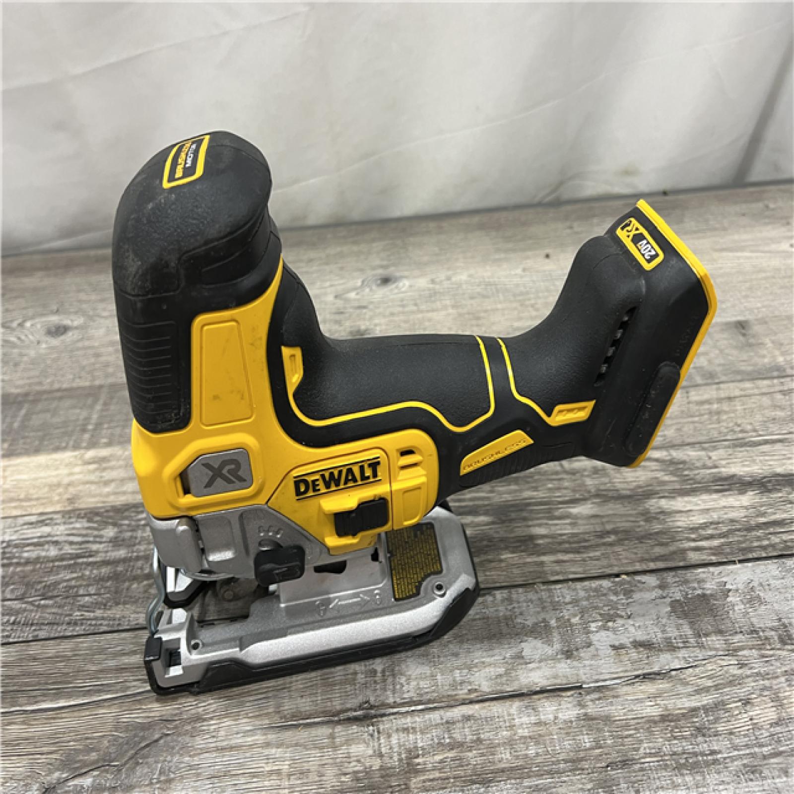 Dewalt barrel grip hotsell