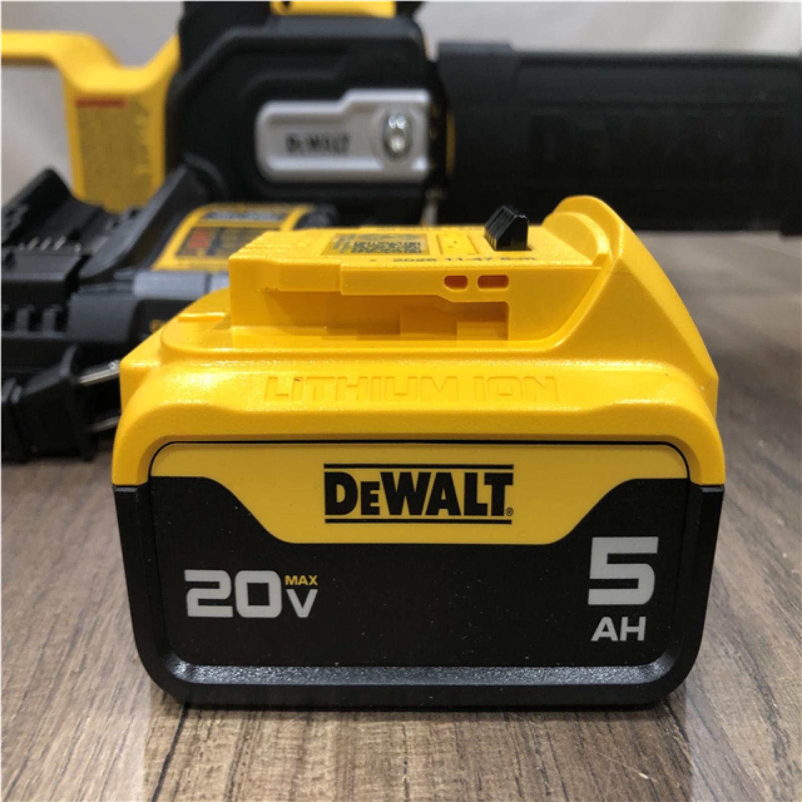 AS-IS DEWALT 20V MAX Compact 12 Brushless Cordless Chainsaw Kit