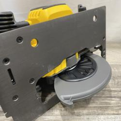 AS-IS DEWALT FLEXVOLT 60V MAX Cordless Brushless 7-1/4 in. Circular Saw with Brake (Tool Only)