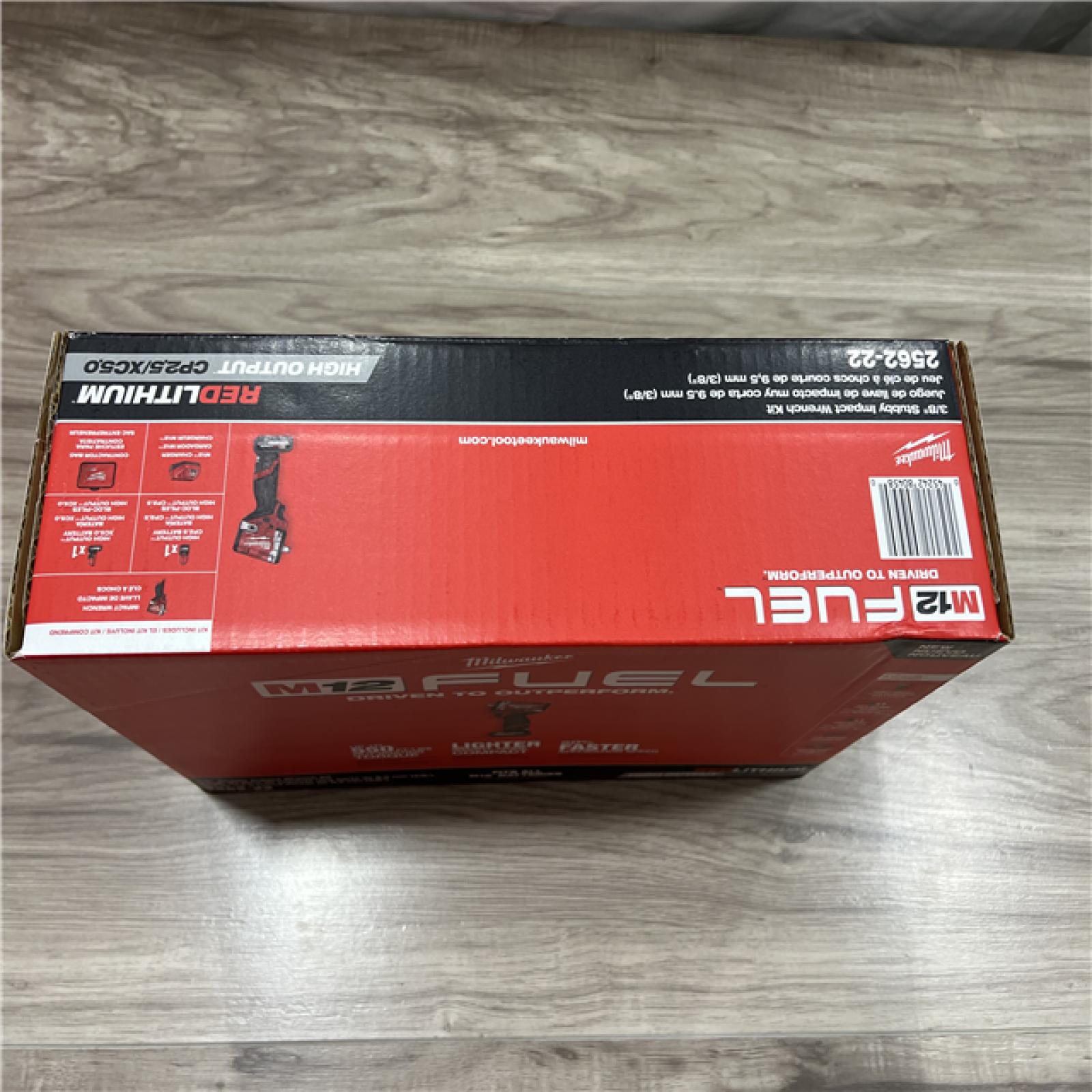 NEW Milwaukee M12 FUEL 12V Li-Ion Brushless Cordless Stubby 3/8 in. Impact Wrench Kit