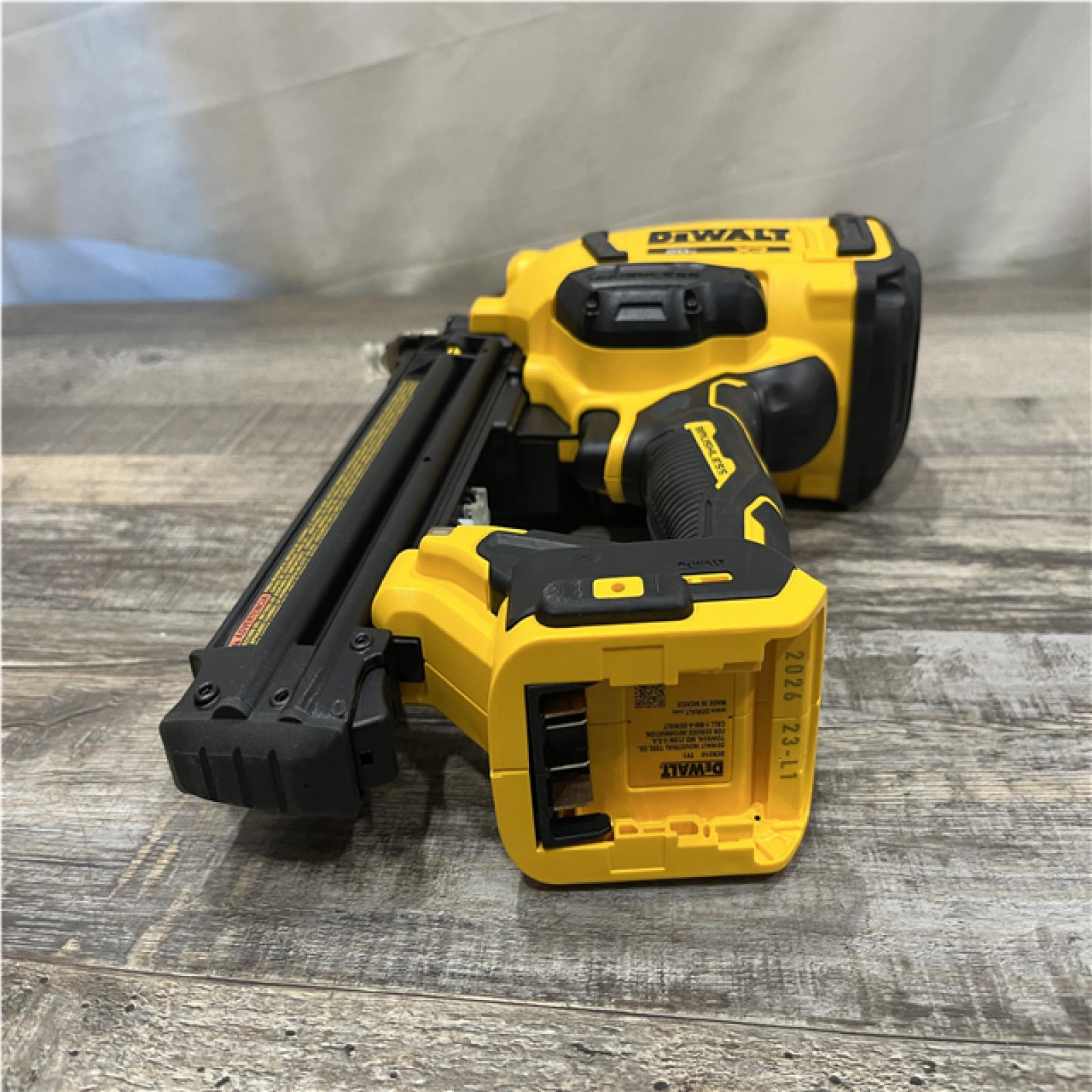 AS-IS DEWALT 20V MAX XR 18 Gauge Cordless Brad Nailer (Tool Only)