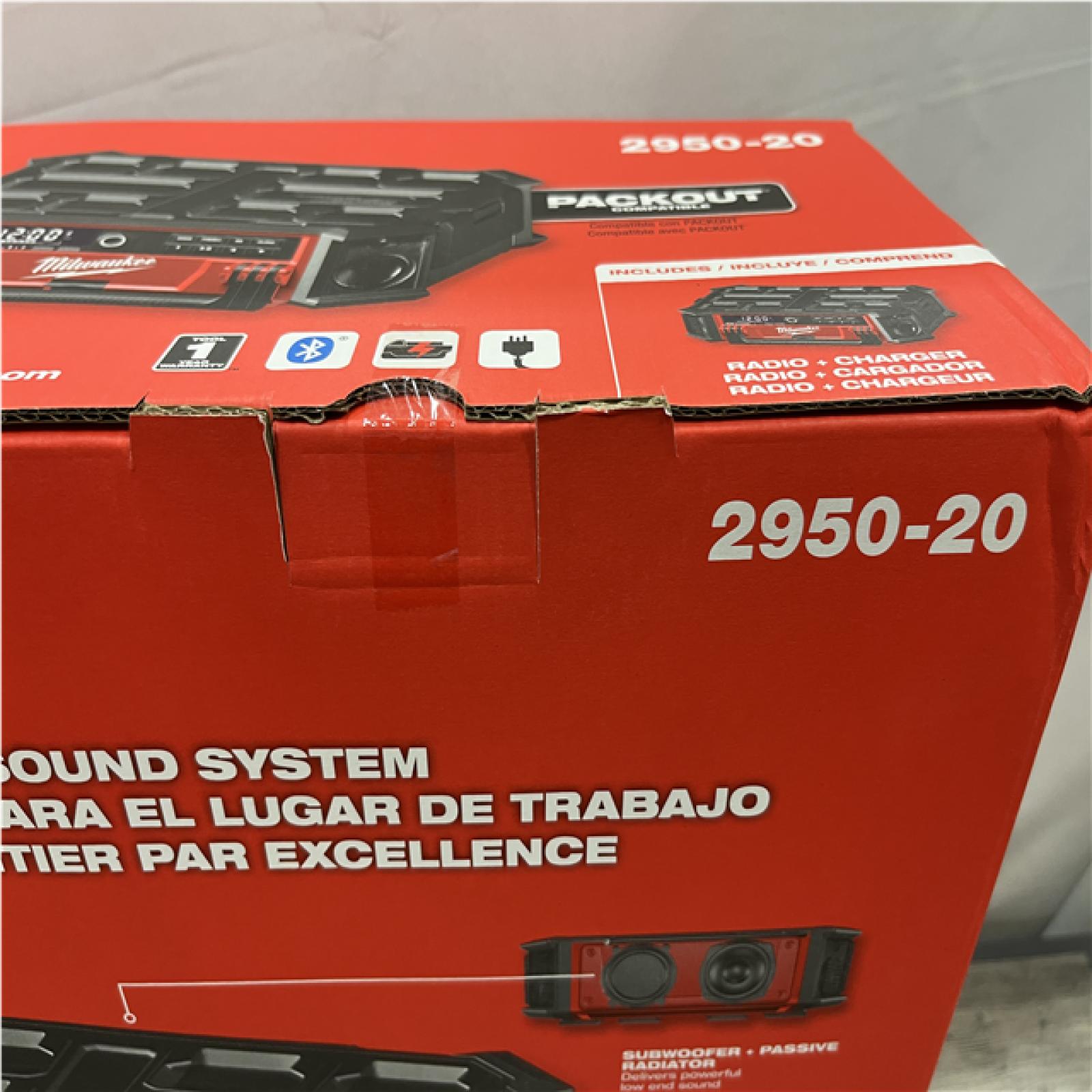 NEW - Milwaukee 18 Lithium-Ion Cordless PACKOUT Radio/Speaker with Built-In Charger