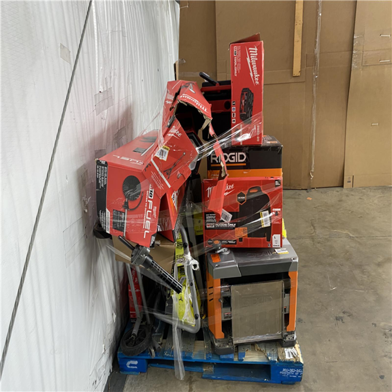 Houston Location AS IS - Tool Pallet