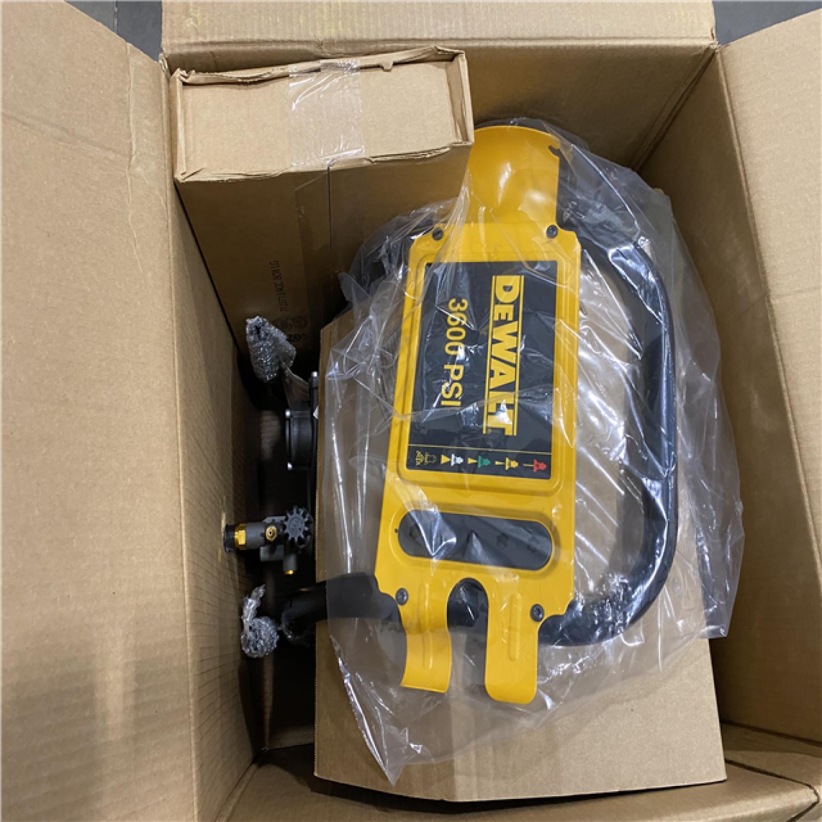 Dallas Location - As-Is DEWALT 3600 PSI 2.5 GPM Gas Pressure Washer