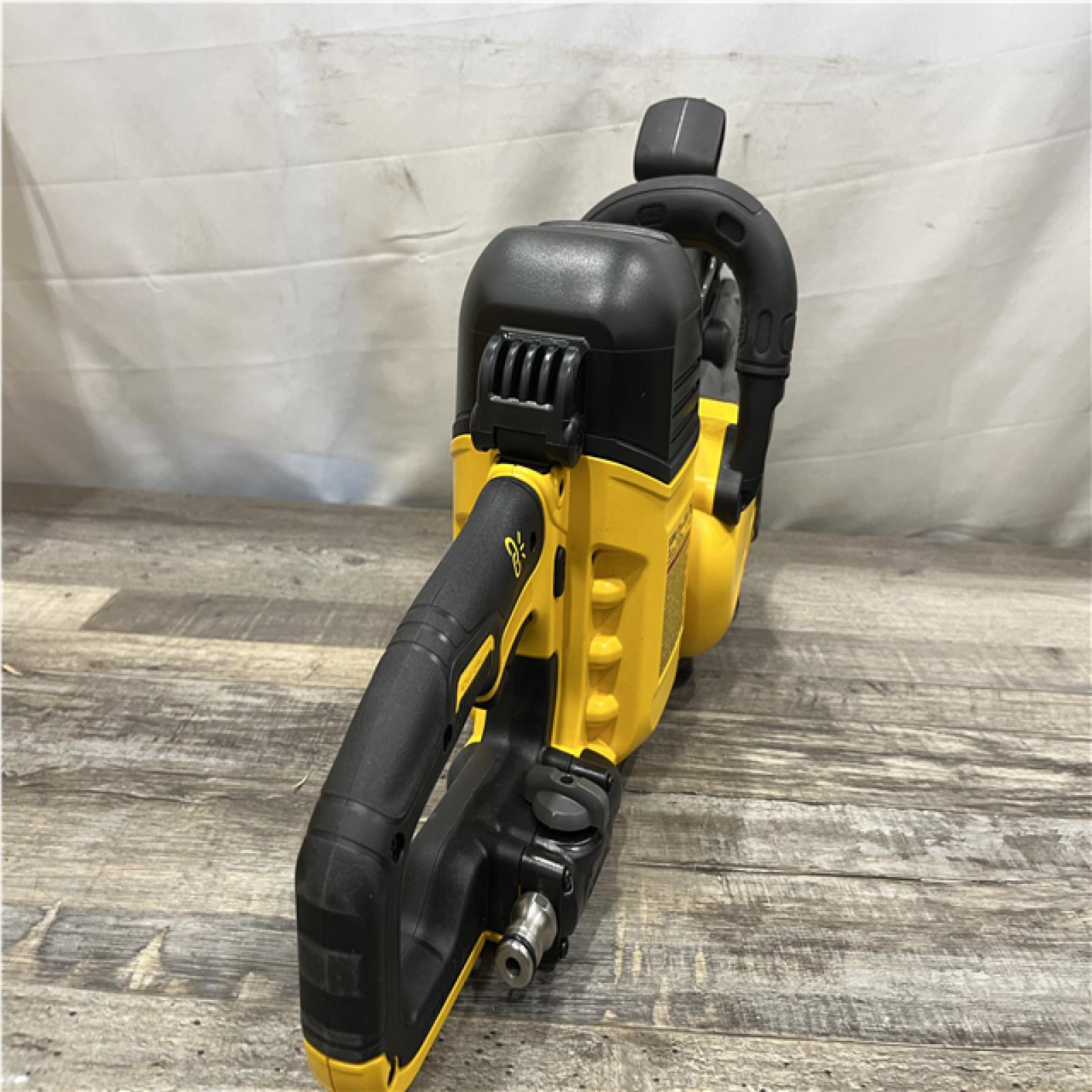 AS-IS DEWALT FLEXVOLT 60V MAX Cordless 9 in. Cutoff Saw Kit