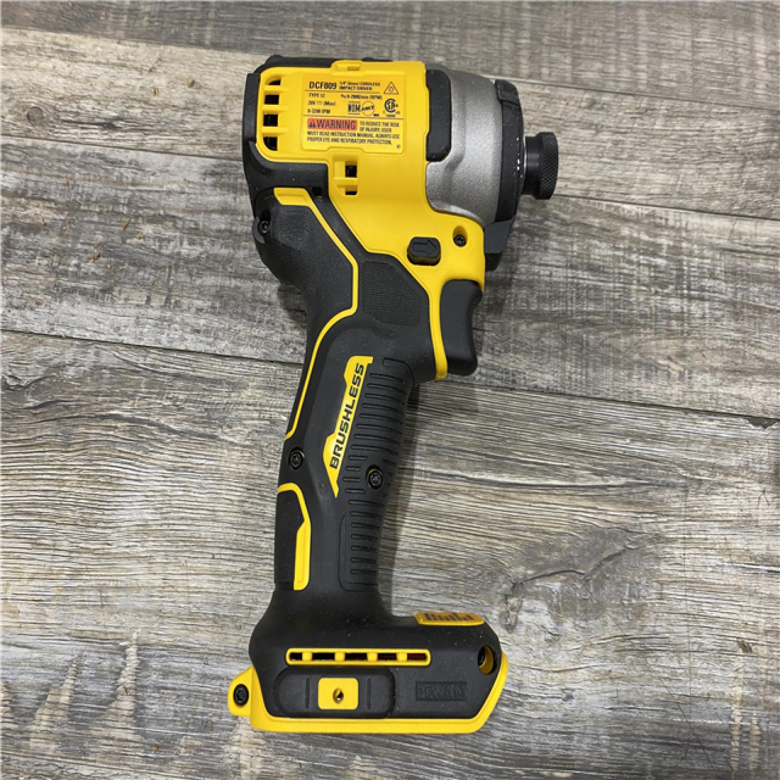 AS-IS DEWALT Atomic 20V Max Lithium-Ion Brushless Cordless Compact 1/4 in. Impact Driver Kit