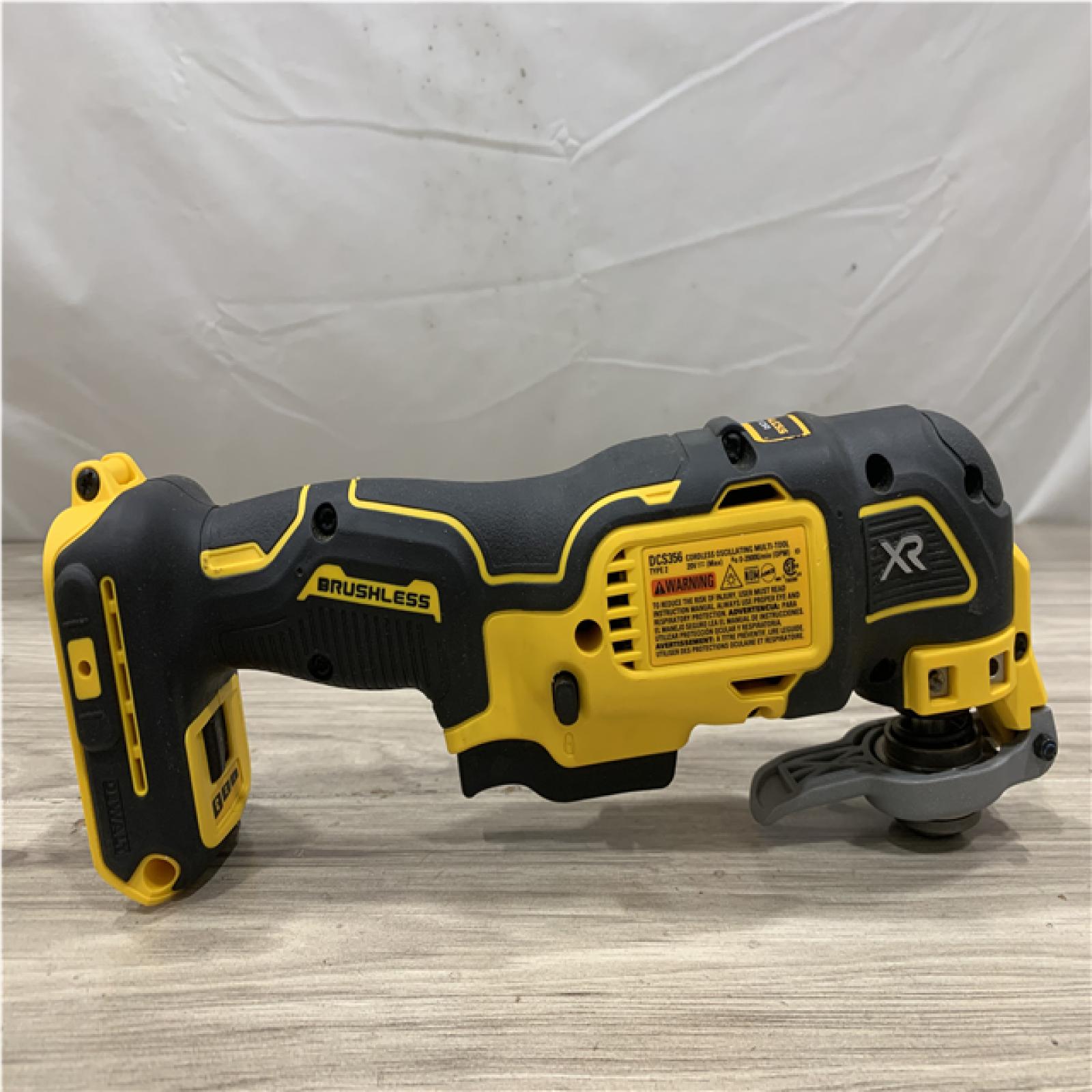 AS-IS DEWALT Brushless 3-Speed Oscillating Multi-Tool Kit 20V MAX