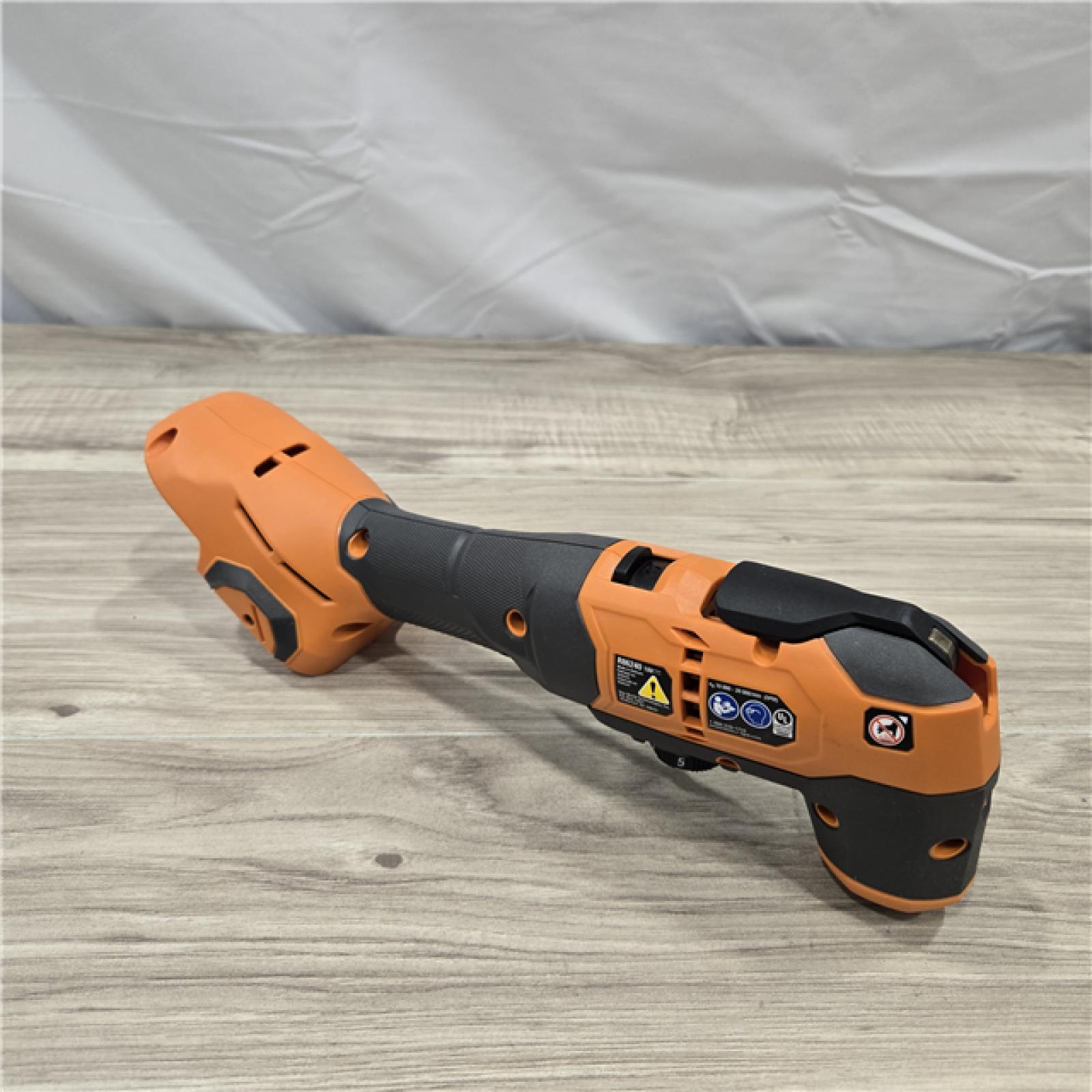 LIKE NEW! - RIDGID 18V Brushless Cordless Oscillating Multi-Tool (Tool-Only)