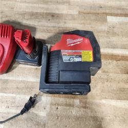 HOUSTON LOCATION - AS - IS Milwaukee Green 125 Ft. Cross Line and Plumb Points Laser Level Kit