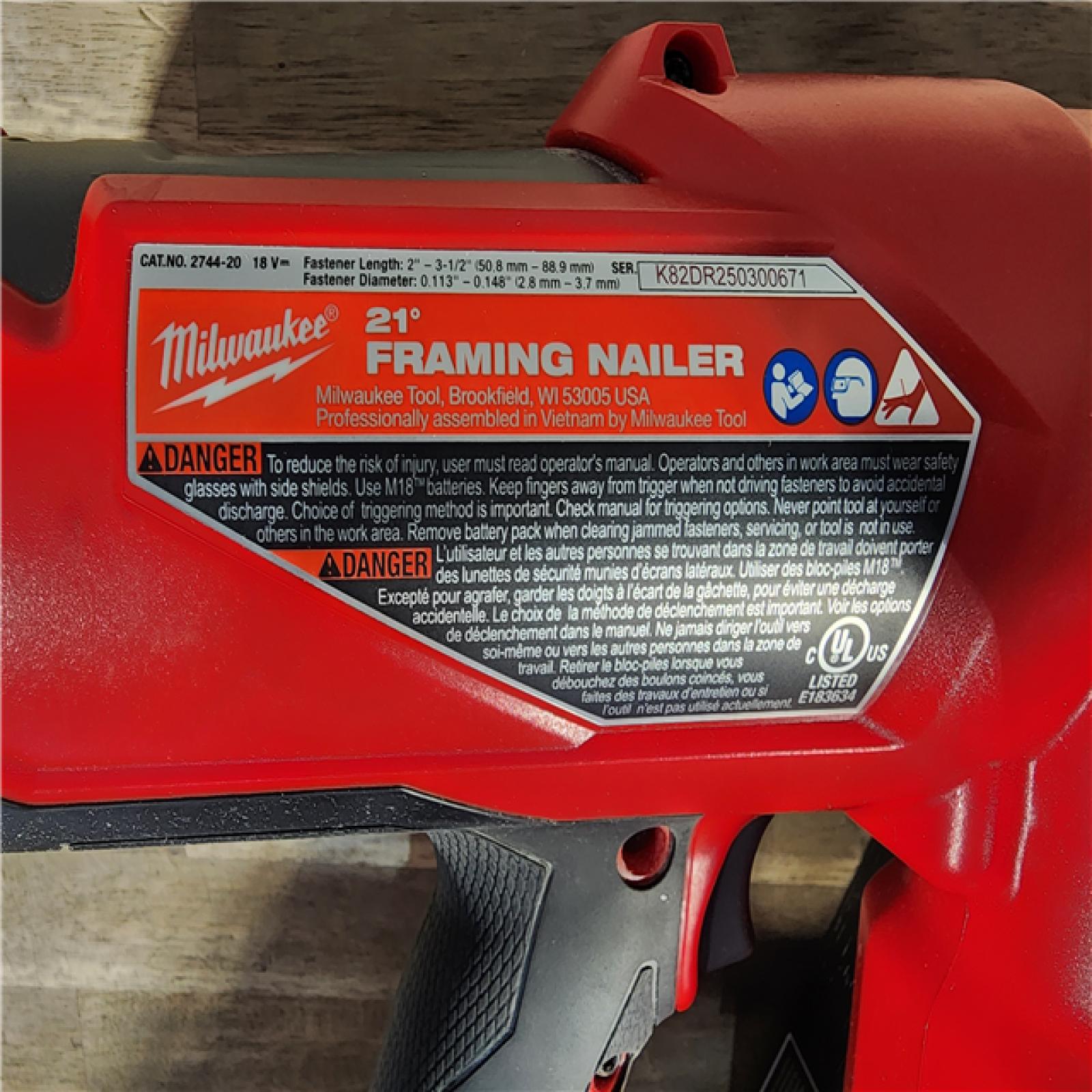 HOUSTON LOCATION - AS-IS (APPEARS LIKE NEW) Milwaukee 2744-20 M18 FUEL 3-1/2 in. 18-Volt 21-Degree Lithium-Ion Brushless Cordless Framing Nailer (Tool-Only)