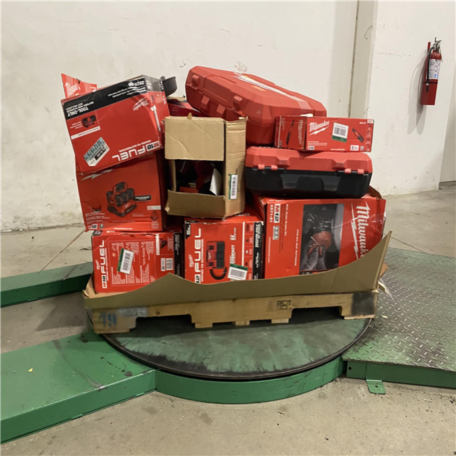 Dallas Location - As-Is MILWAUKEE Tool Pallet