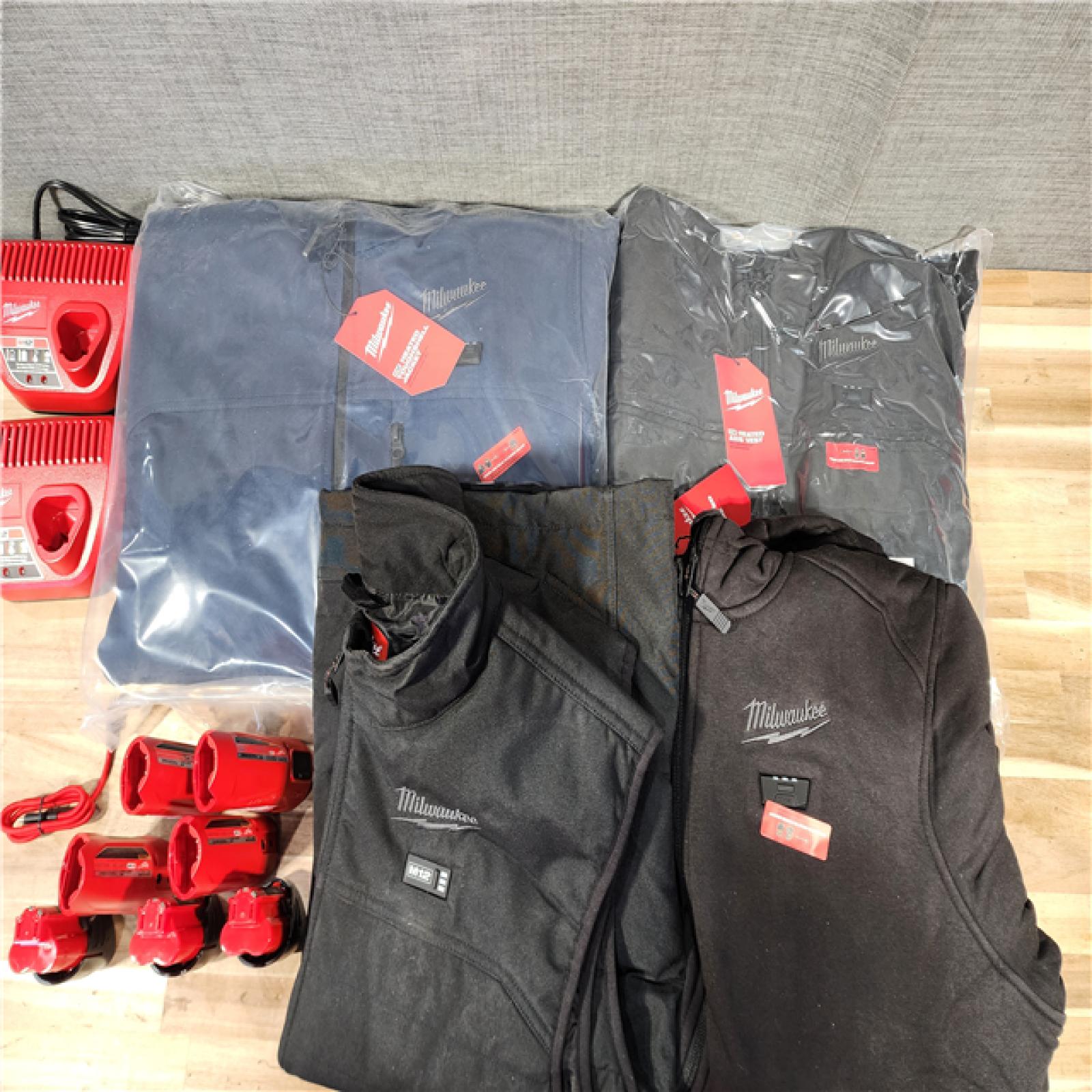 HOUSTON LOCATION - AS-IS MILWAUKEE 4 HEATED CLOTHING COMBO KIT