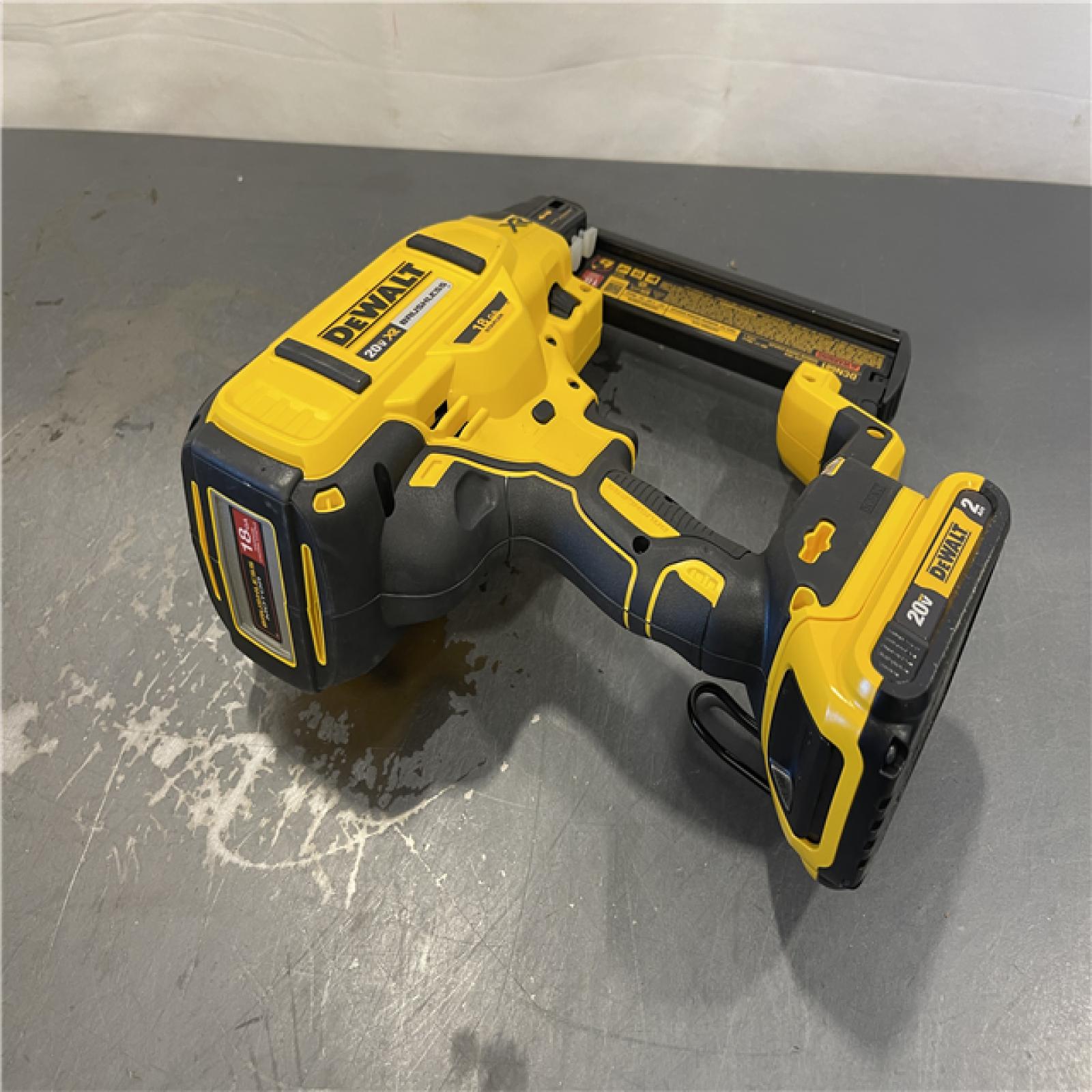 AS-IS - DeWALT 20V MAX XR Lithium-Ion Cordless 18-Gauge Narrow Crown Stapler Kit