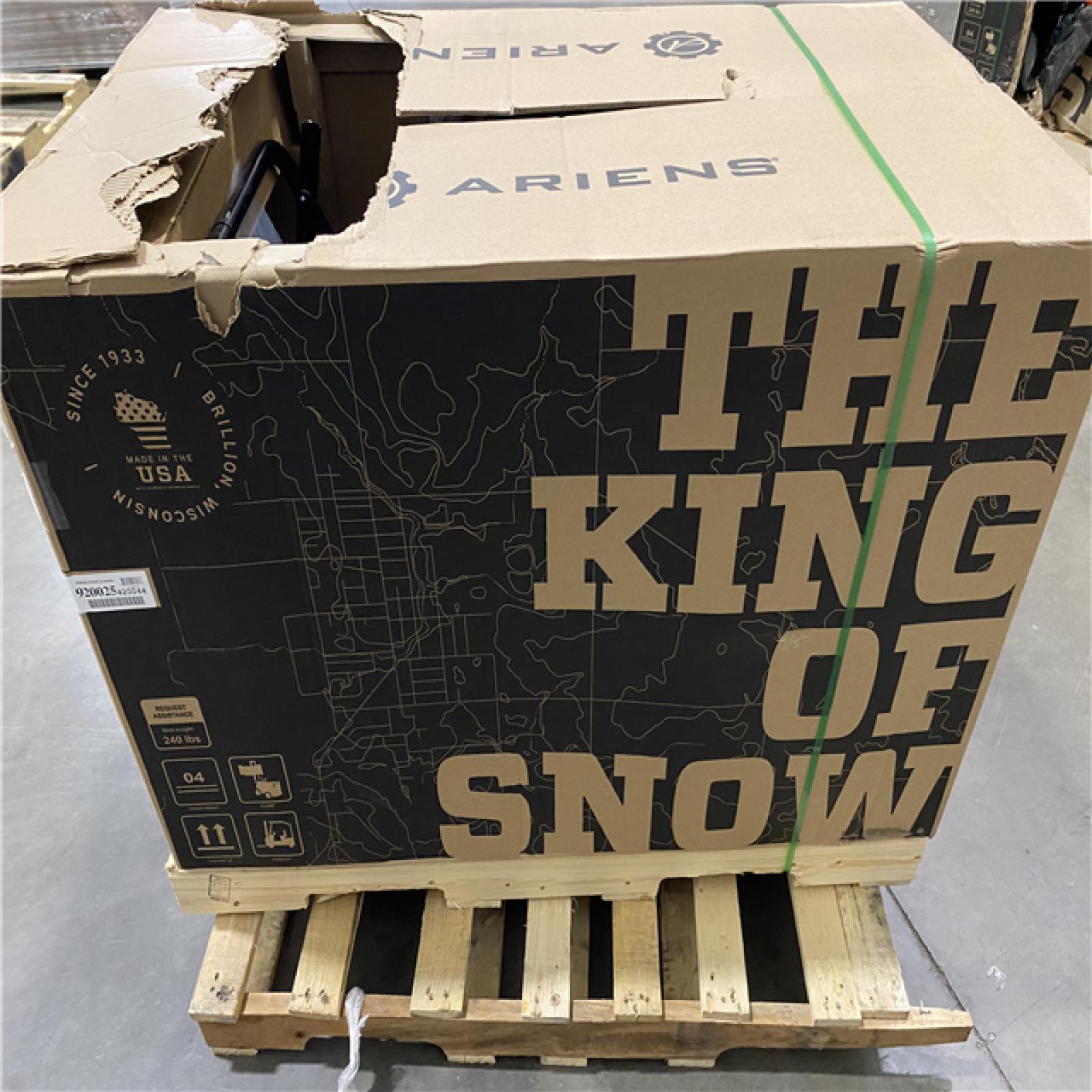 DALL AS LOCATION - AS-IS ARIENS CLASSIC 24IN GAS SNOW BLOWER