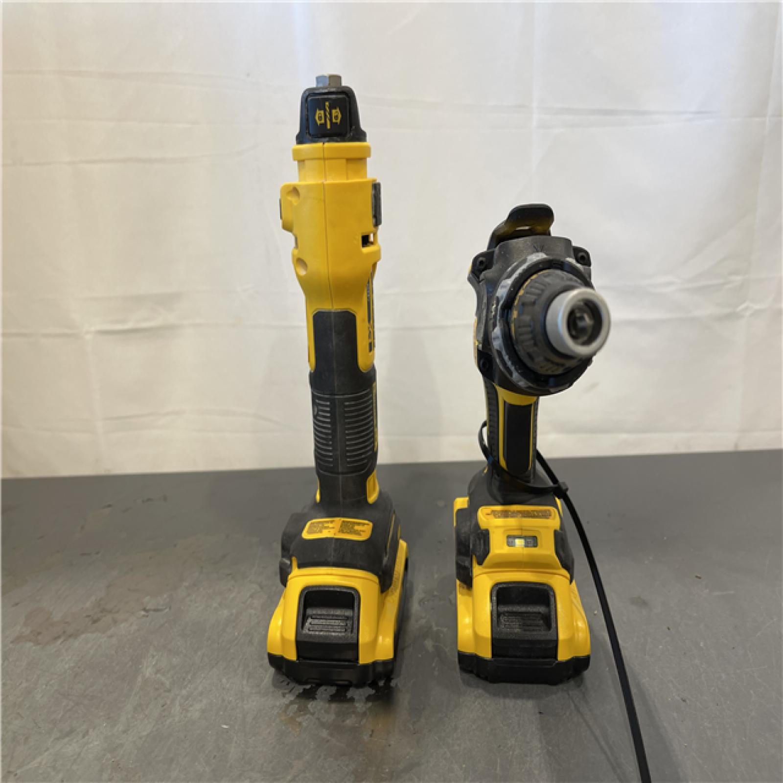 AS-IS - DEWALT 20-Volt Lithium-Ion Cordless Brushless Screwgun and Cut-Out Combo Kit