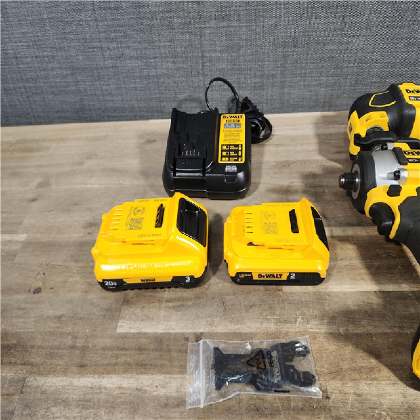 HOUSTON LOCATION - AS-IS DEWALT 4 TOOL COMBO KIT W/ (2) BATTERY & CHARGER