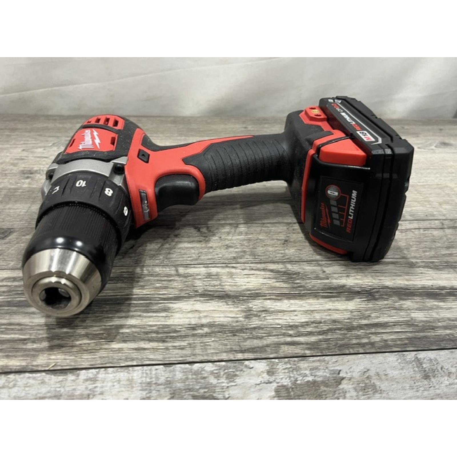 AS-IS Milwaukee 18V Lithium-Ion Cordless Drill Driver/Impact Driver Combo Kit