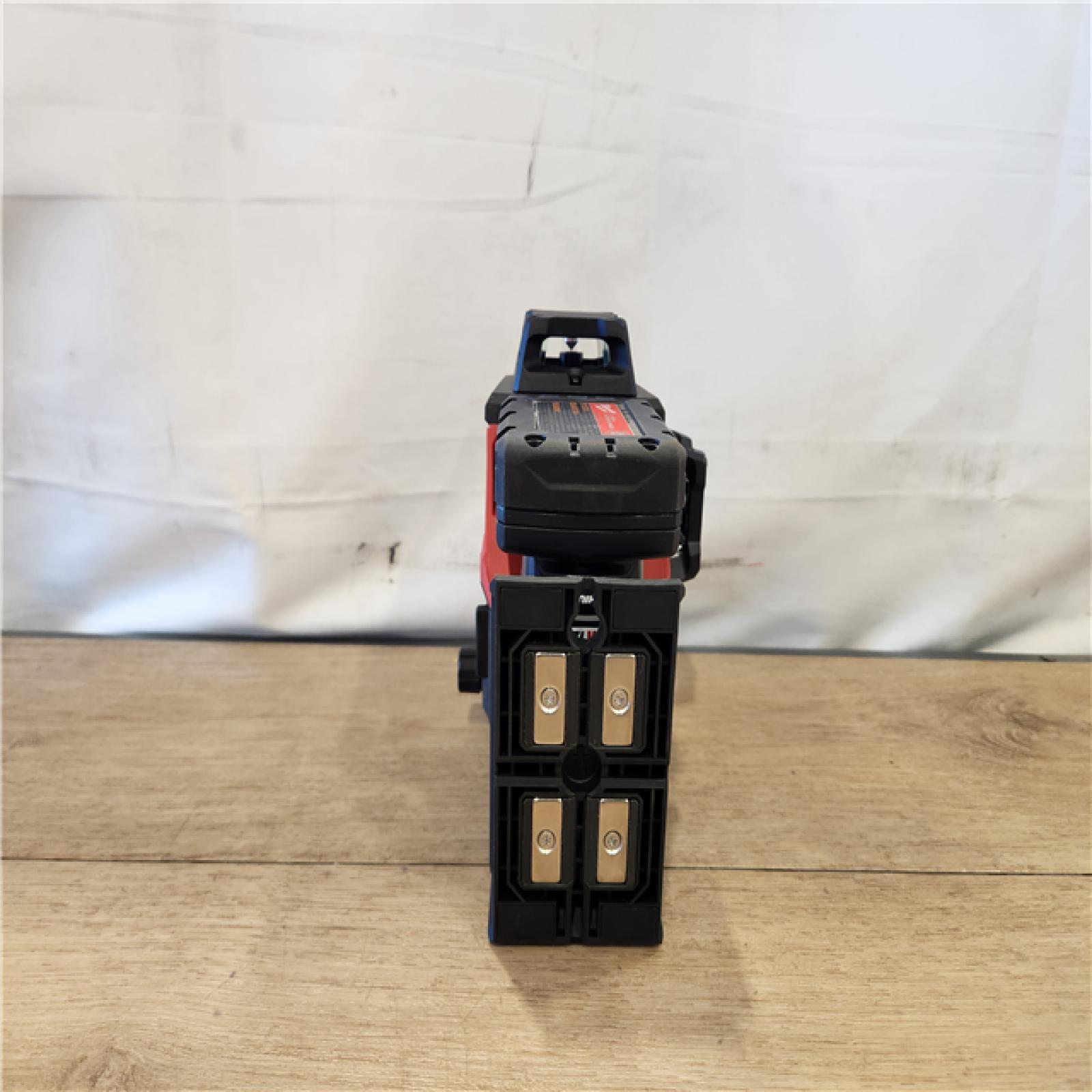 AS-IS- Milwaukee-M12 Green Beam Laser 360° 3-Plane Kit