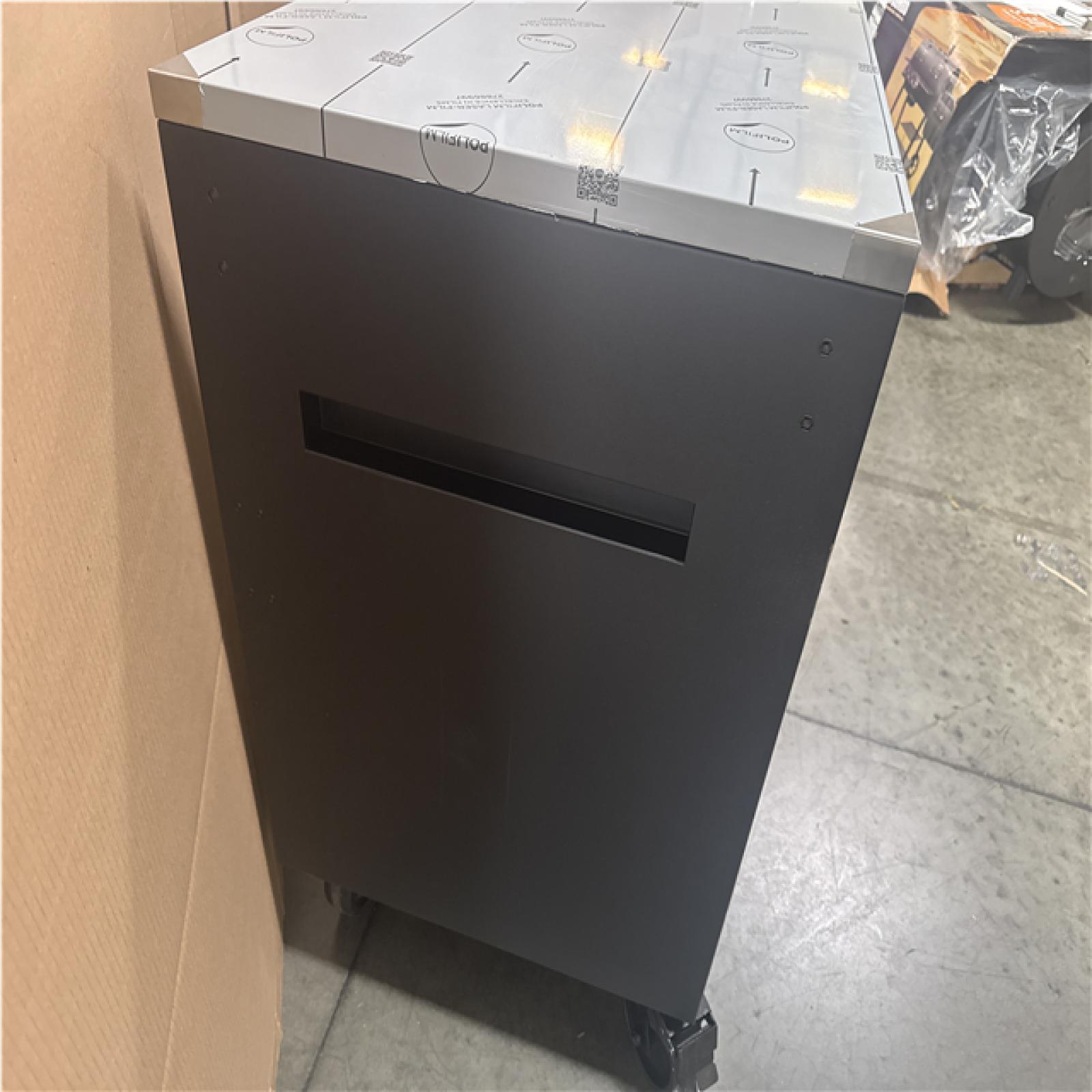 CALIFORNIA AS IS HUSKY 24 DRAWER WORKBENCH