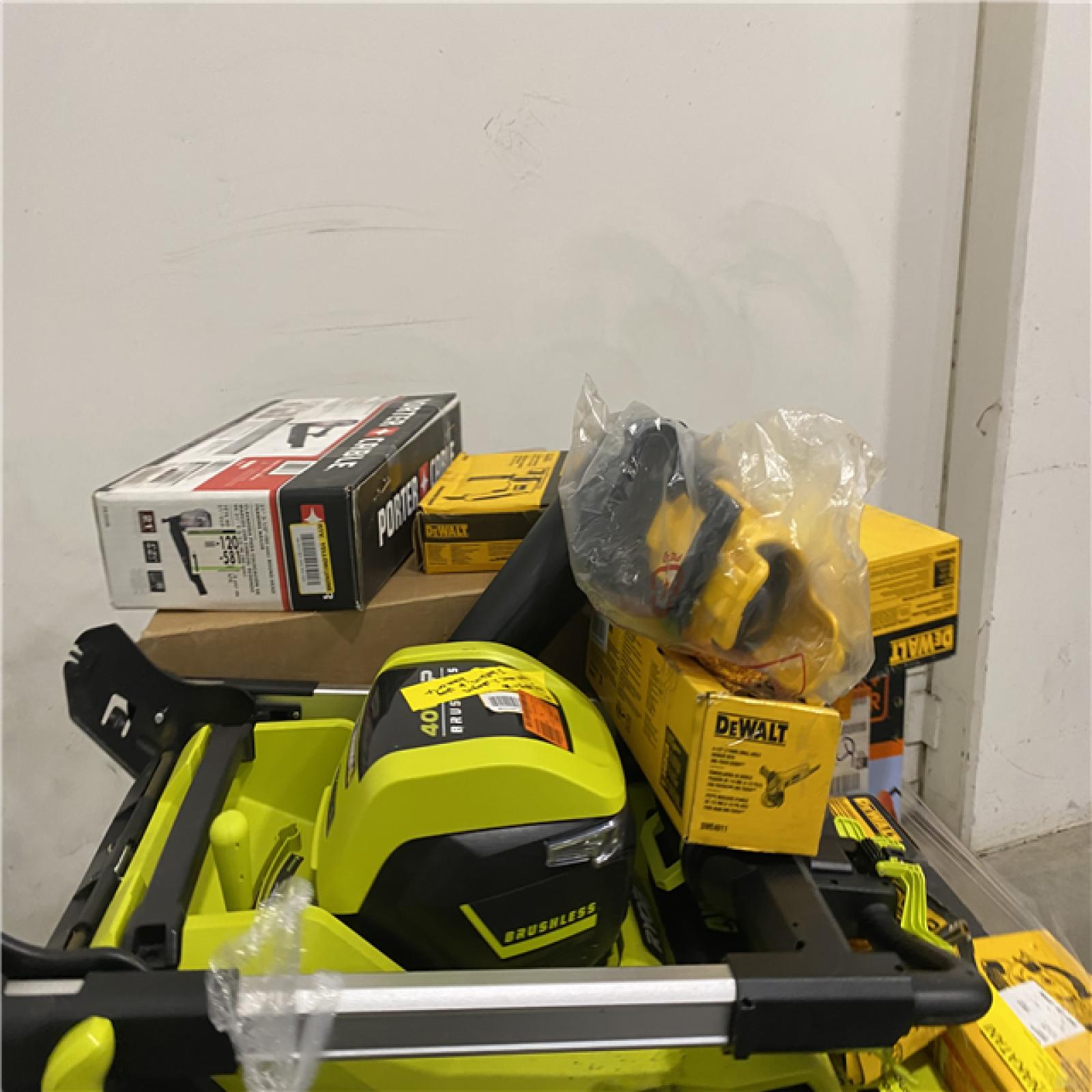Dallas Location - As-Is Tool Pallet