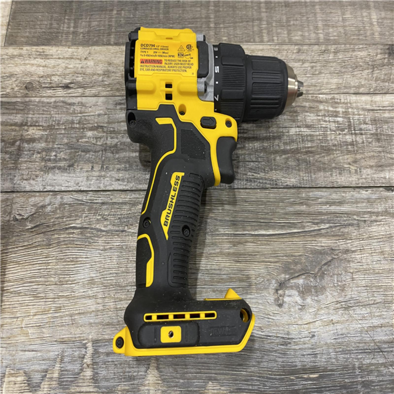 AS-IS DEWALT Atomic 20V Lithium-Ion Cordless Compact 1/2 in. Drill/Driver Kit