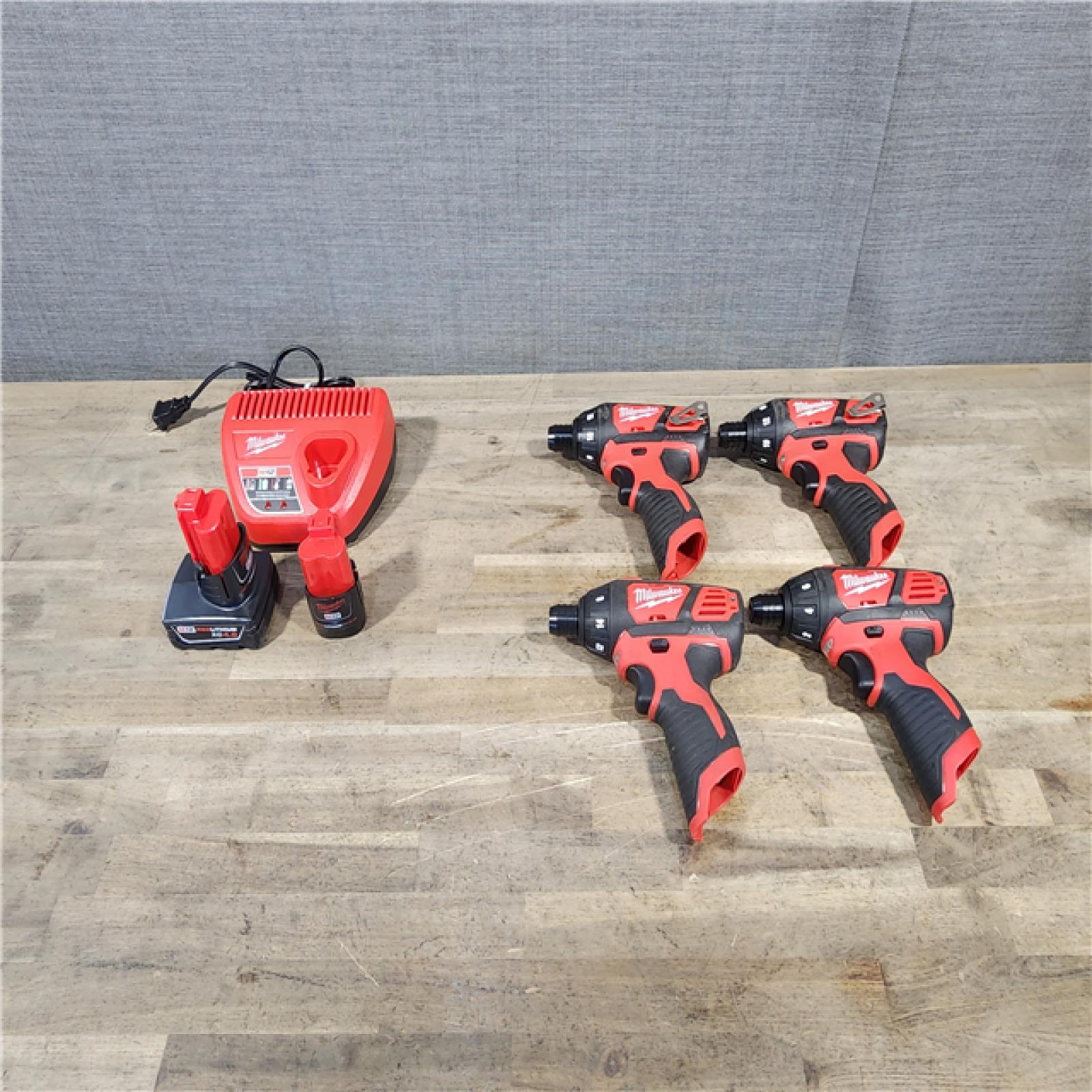HOUSTON LOCATION - AS-IS MILWAUKEE 4 TOOL COMBO KIT W/ (2) BATTERY & CHARGER