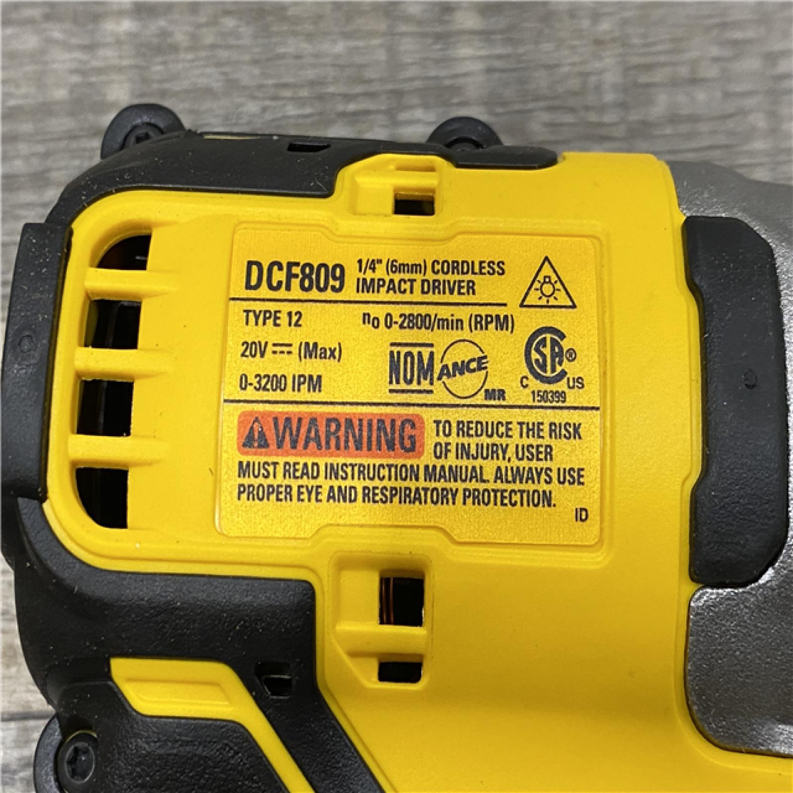 AS-IS DEWALT Atomic 20V Max Lithium-Ion Brushless Cordless Compact 1/4 in. Impact Driver Kit