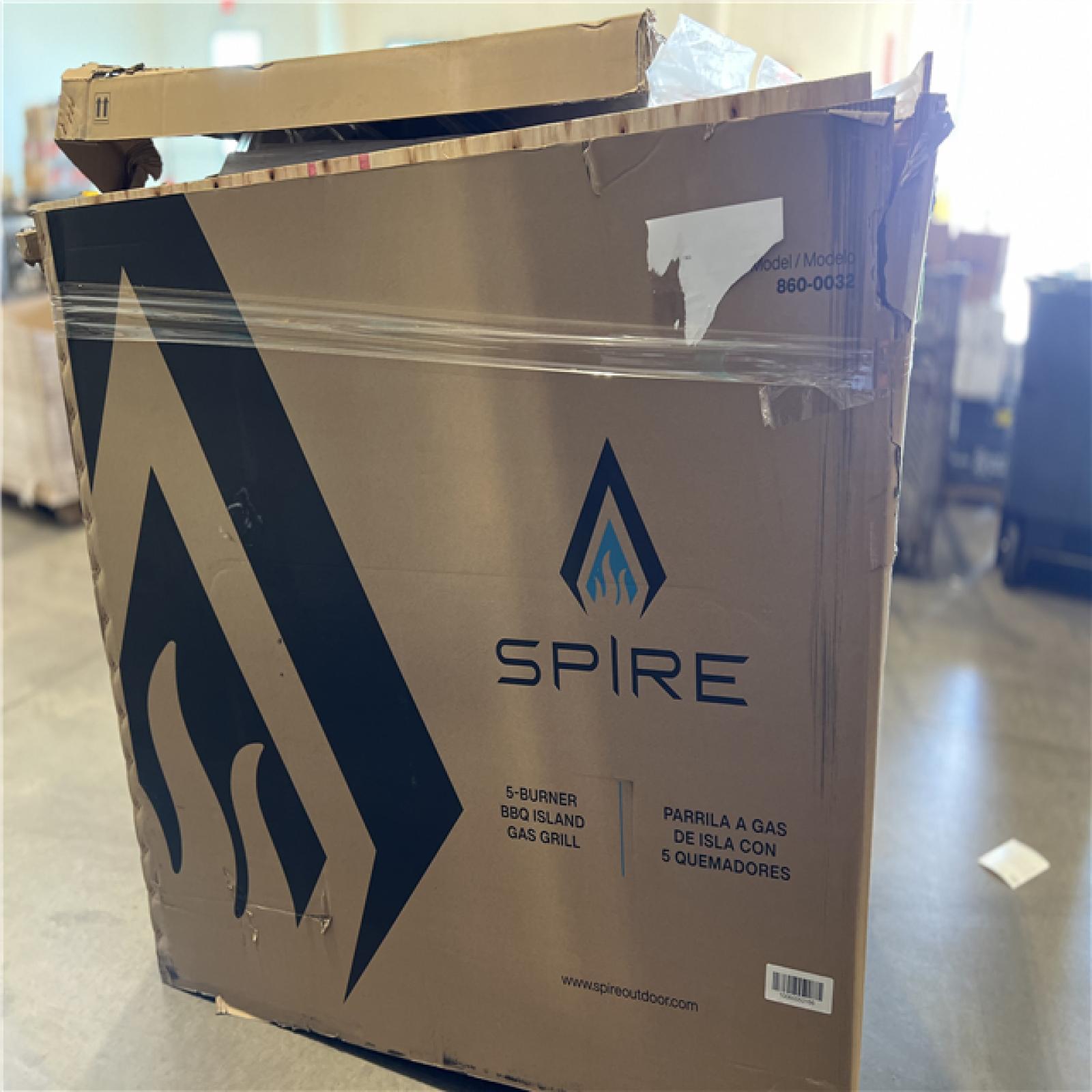 DALLAS LOCATION - AS-IS SPIRE 5-Burner Built-In Propane Gas Stone Island Grill in Terra Rosa