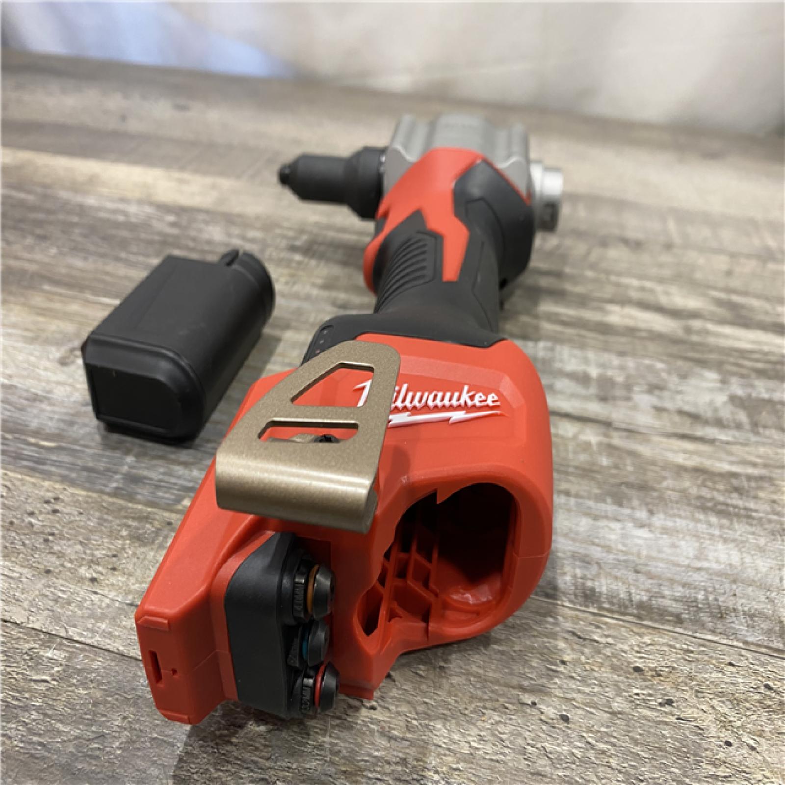 AS-IS Milwaukee 12-Volt Lithium-Ion Cordless Rivet Tool (Tool-Only)