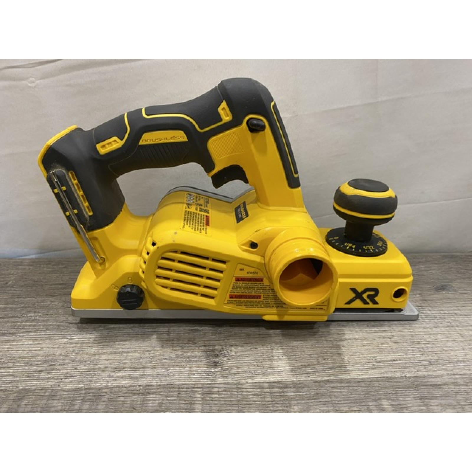 AS-IS DEWALT 20V MAX XR Cordless Brushless 3-1/4 in. Planer (Tool Only)