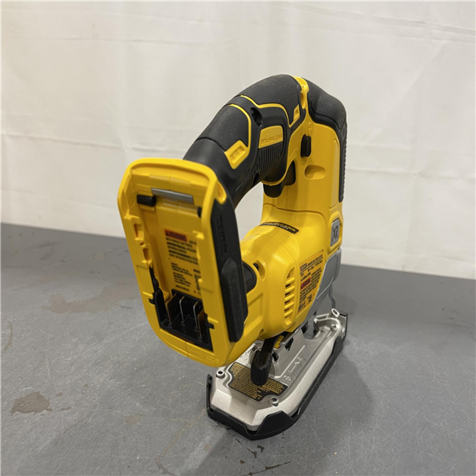 AS-IS - DeWalt 20V MAX XR Cordless Brushless Jigsaw