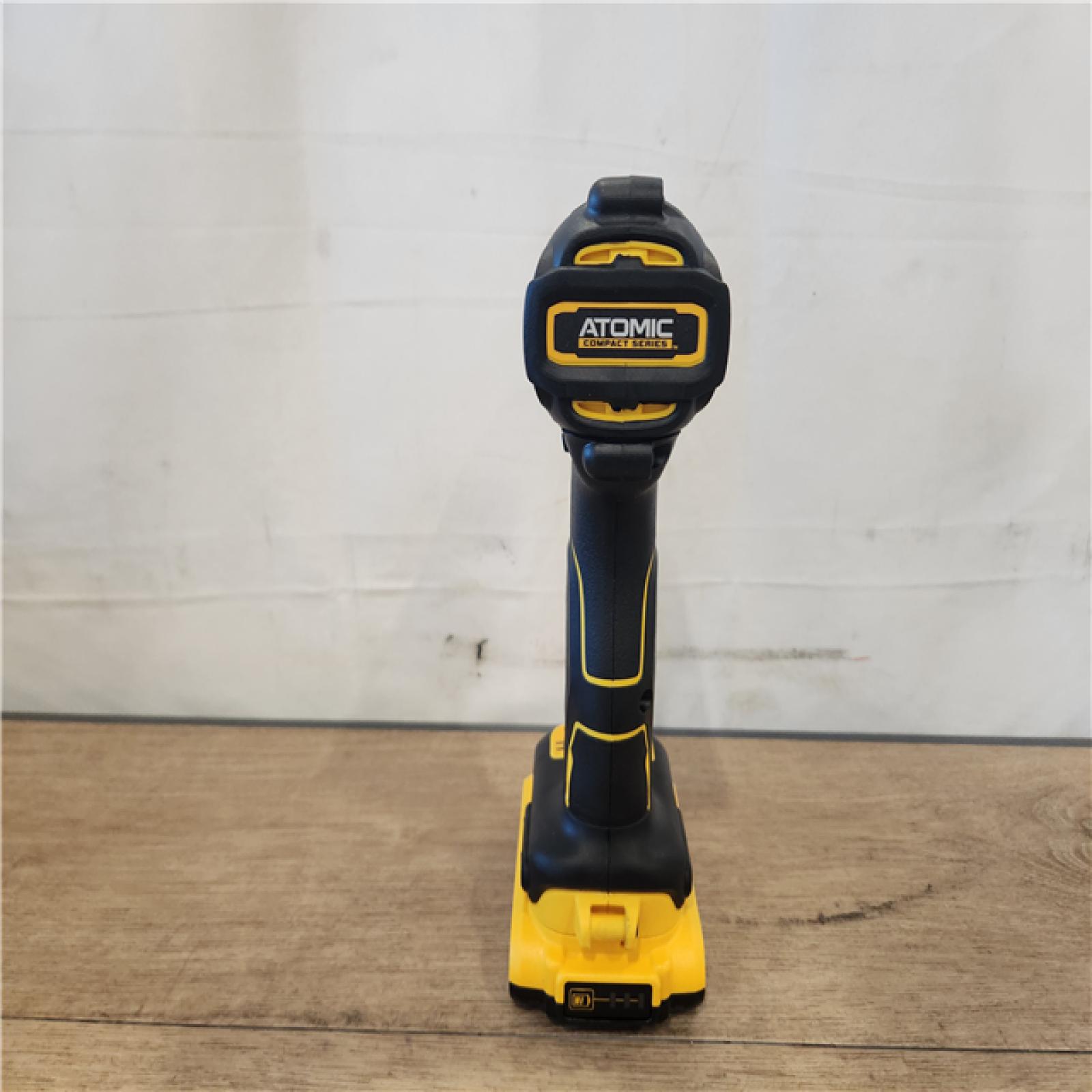AS-IS- DEWALT ATOMIC 20V MAX* Brushless Cordless Compact 1/4 in. Impact Driver Kit