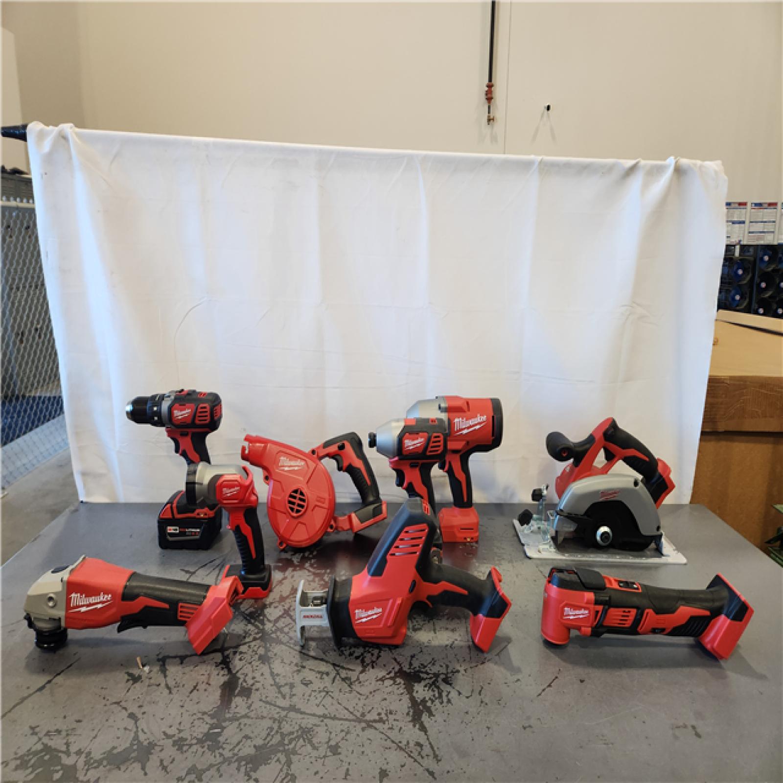 AS-IS- Milwaukee 18-Volt Lithium-Ion Cordless (9-Tool) Combo Kit