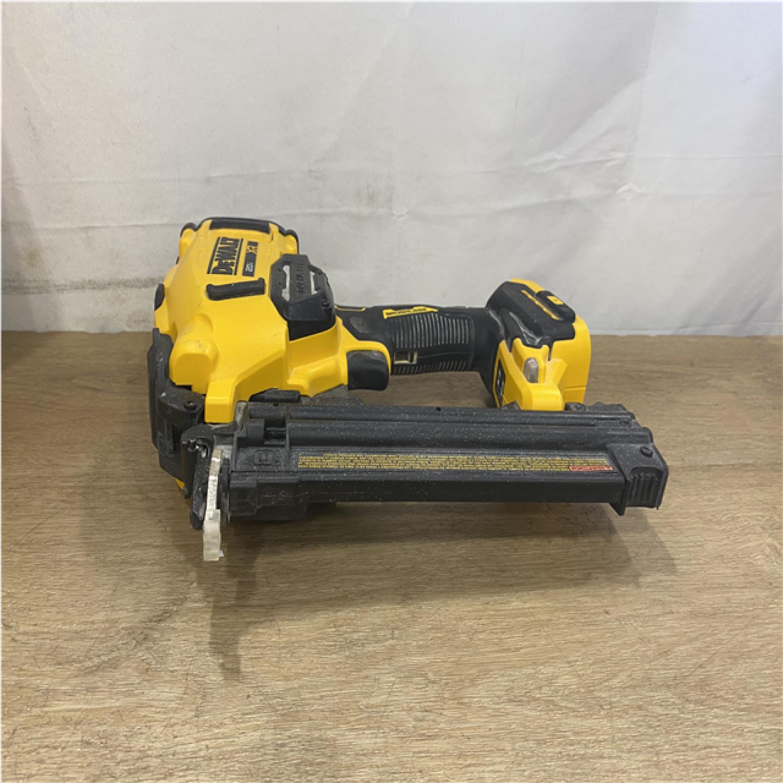 AS-IS DEWALT 20V MAX XR 18 Gauge Cordless Brad Nailer (Tool Only)