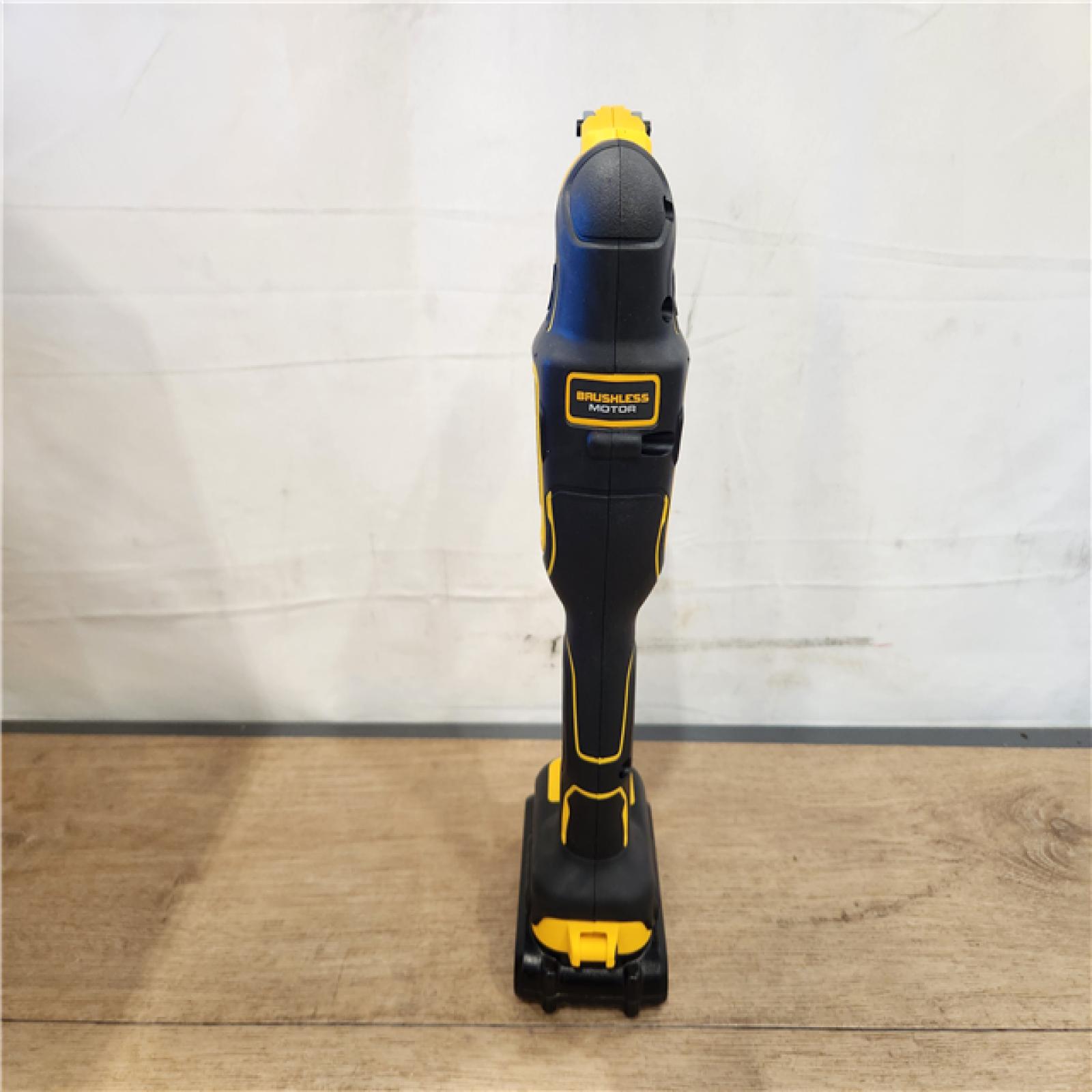 AS-IS- DEWALT 20V MAX XR Cordless Brushless 3-Speed Oscillating Multi Tool Kit